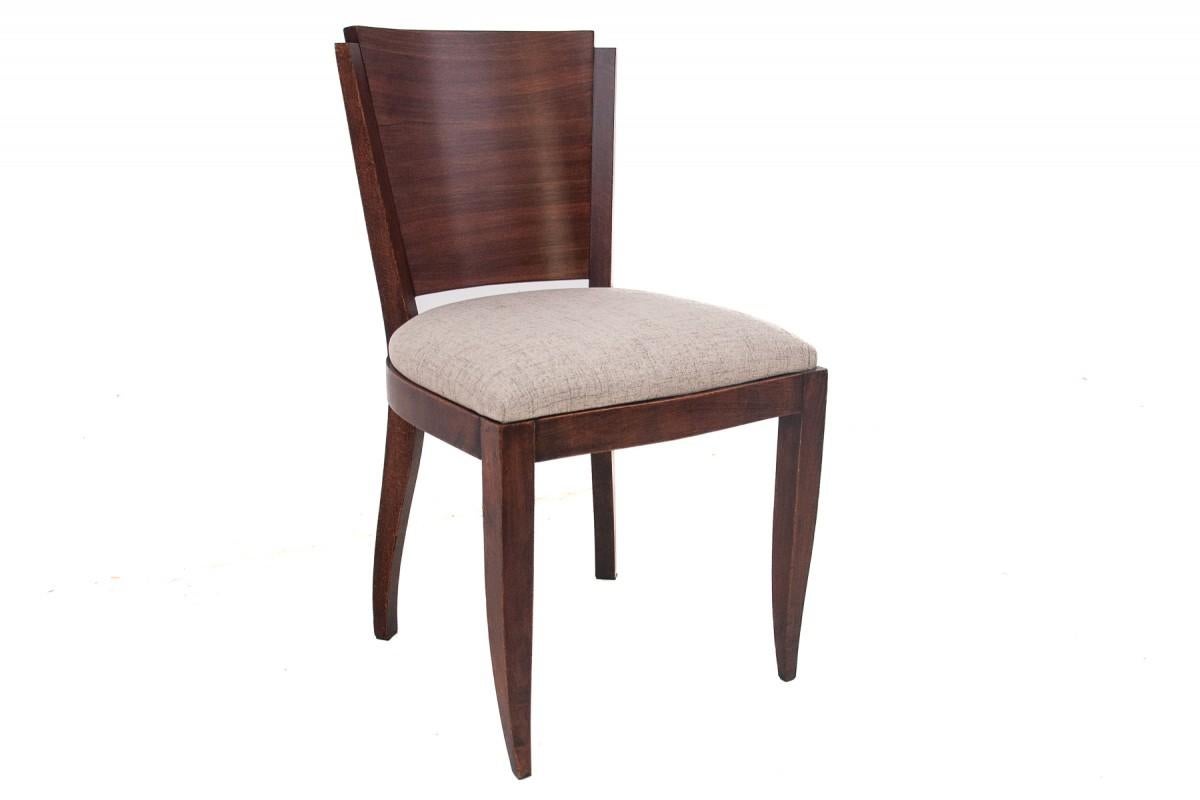Original walnut extendable table, designed by Louis Majorelle, with 6 Art Deco c In Good Condition For Sale In Chorzów, PL