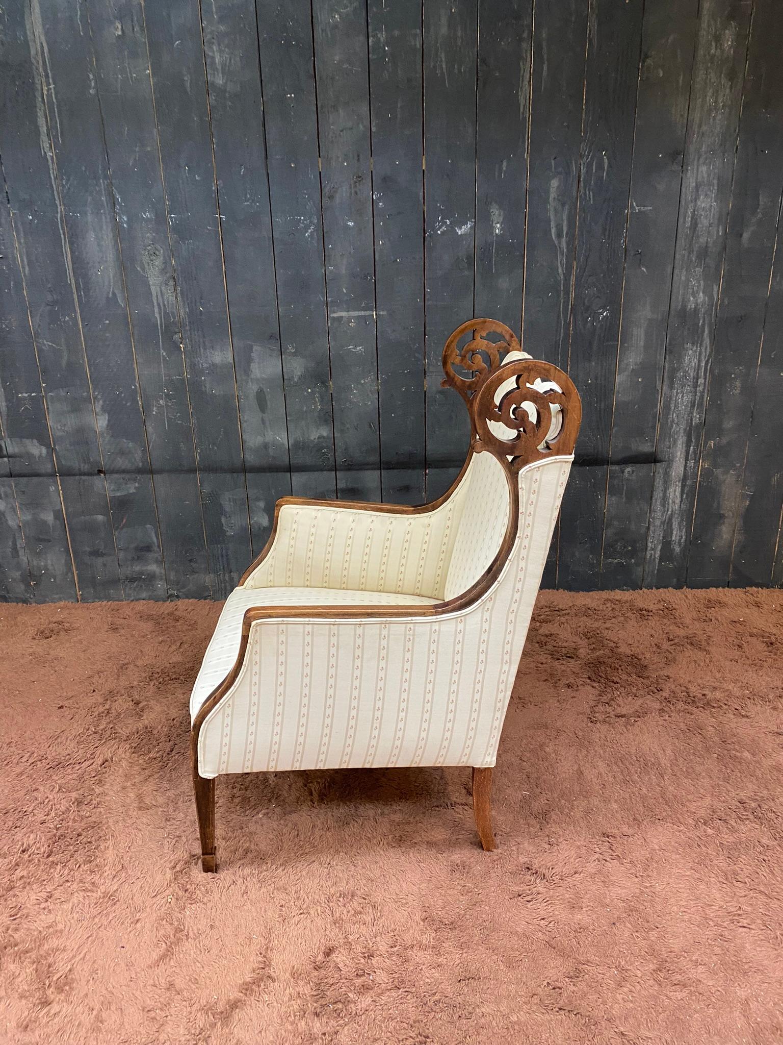 English Original Walnut Wing Chair, circa 1900 For Sale