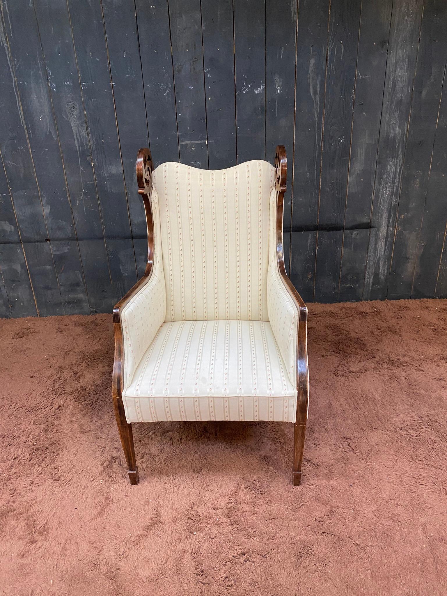 Original Walnut Wing Chair, circa 1900 For Sale 1