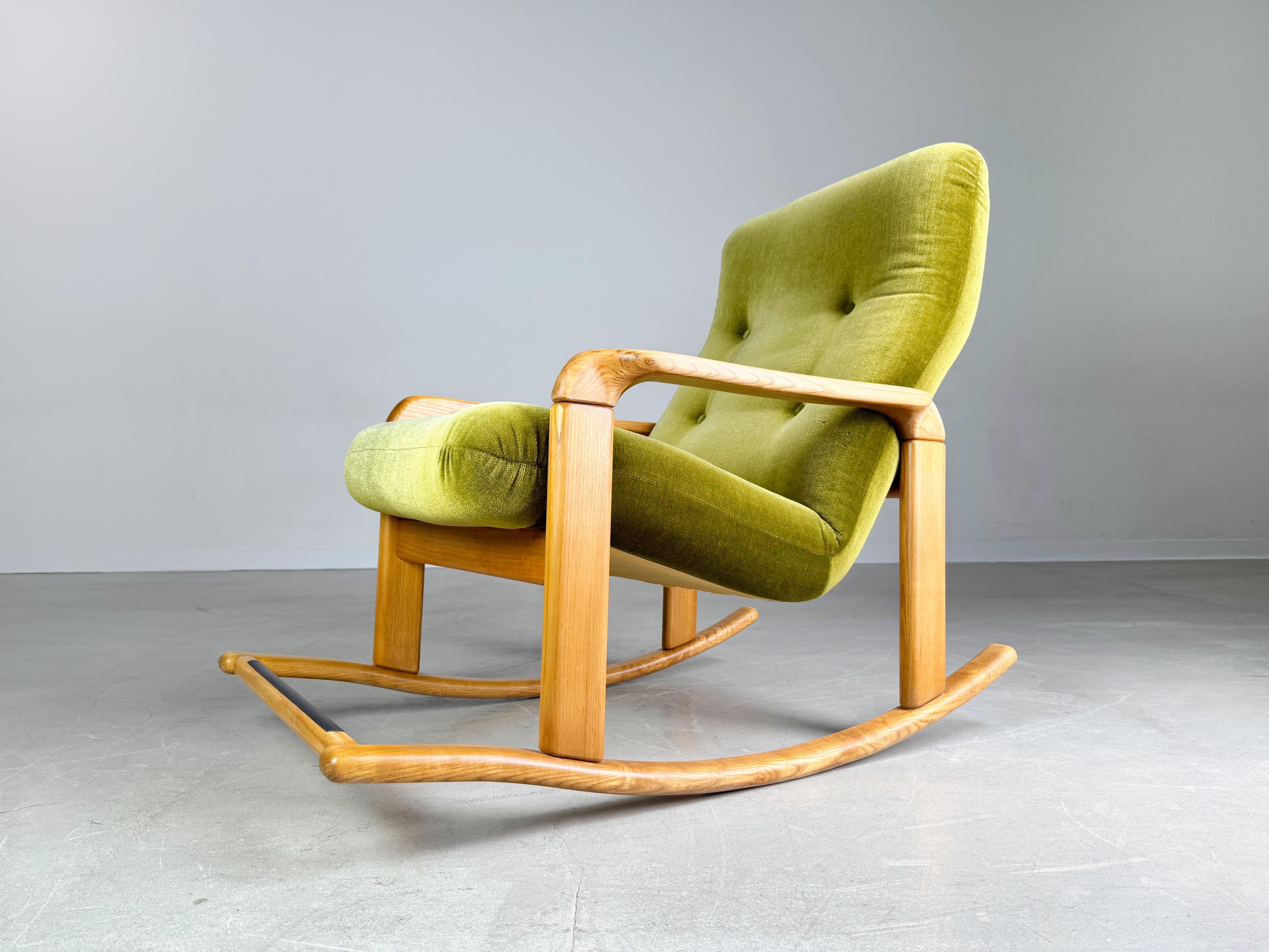 Mid-20th Century Original Walter Knoll Midcentury rocking chair vintage 1960s For Sale