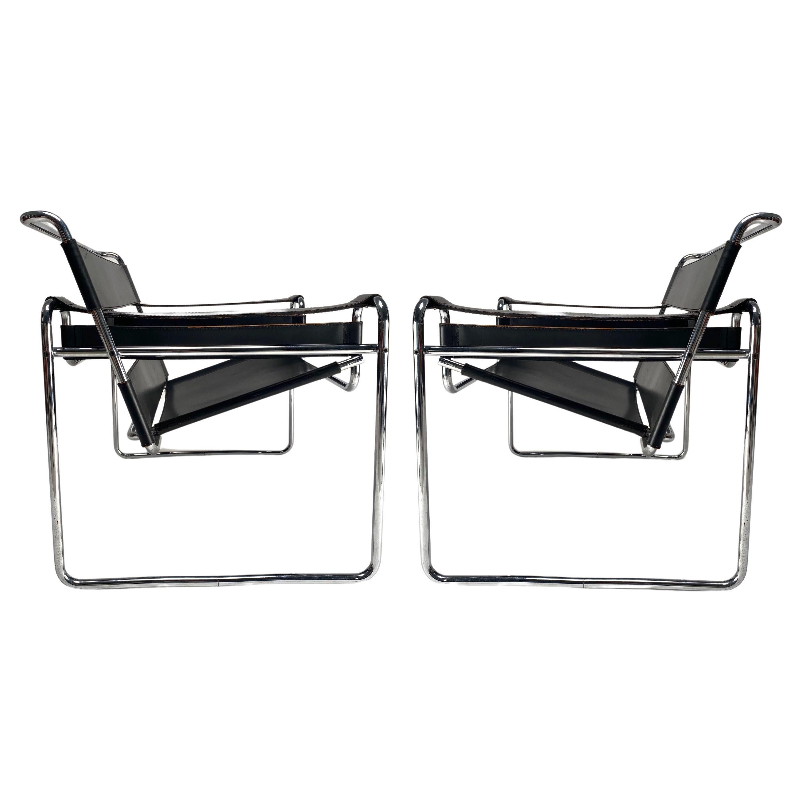 Original Wassilly Armchairs by Marcel Breuer for Gavina, 1970s (Signed) For Sale