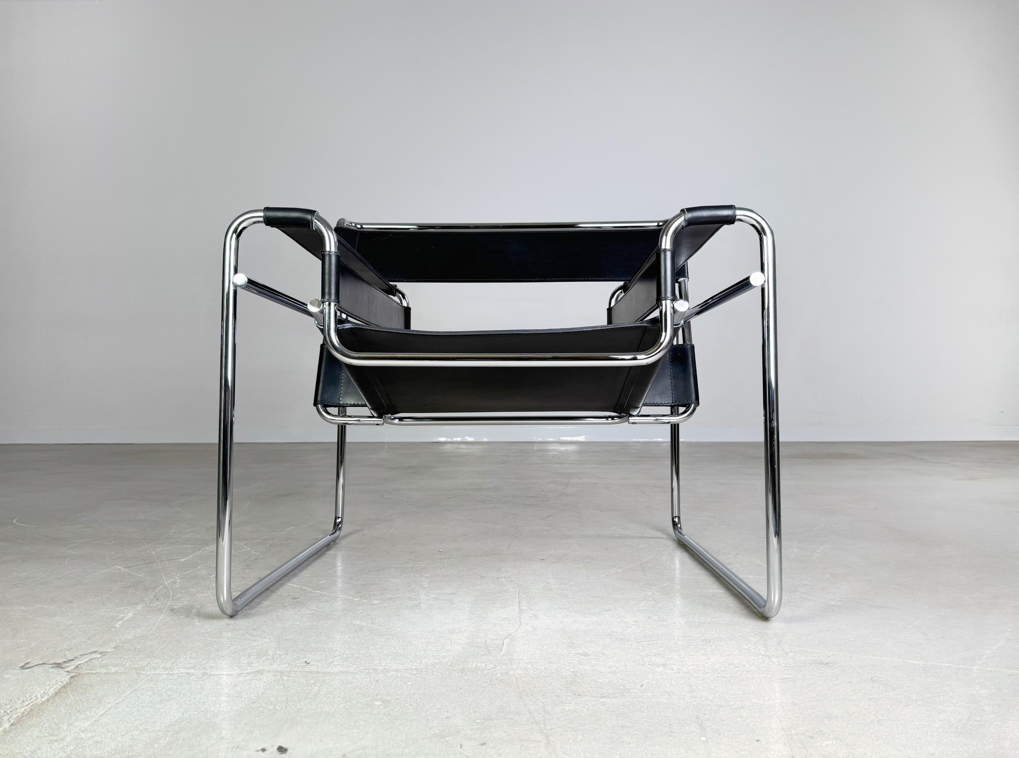 Mid-Century Modern Original Wassily Sessel Knoll International Marcel Breuer schwarz For Sale