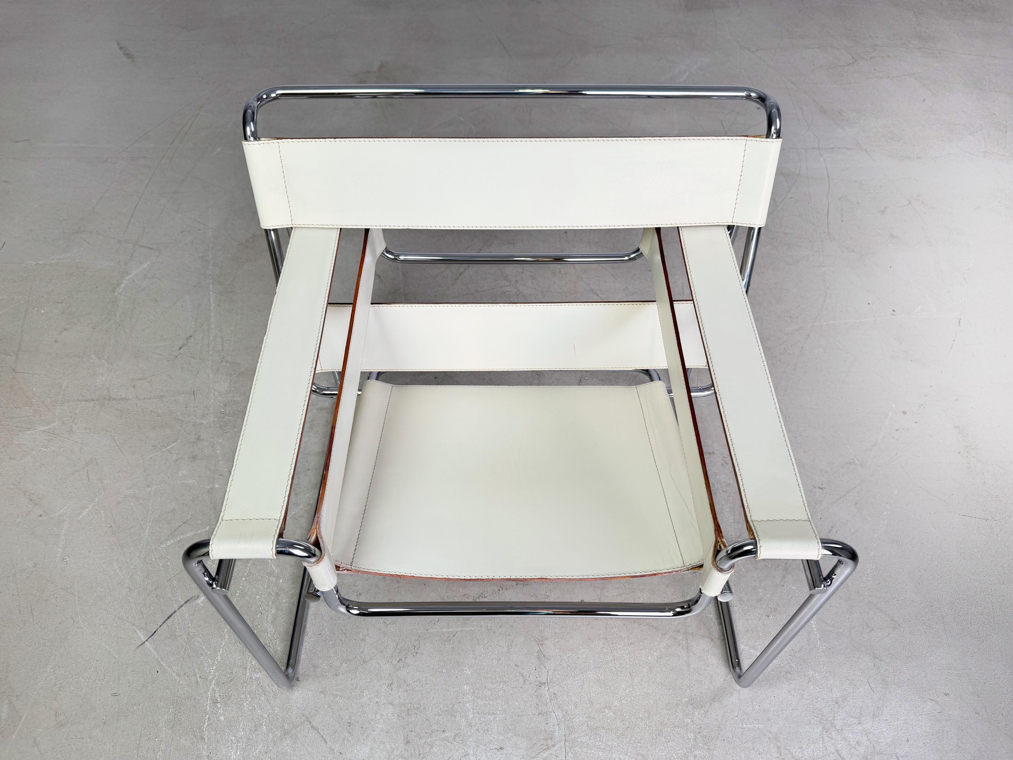 Original Wassily Sessel Knoll International Marcel Breuer weiß In Good Condition For Sale In Berlin, DE