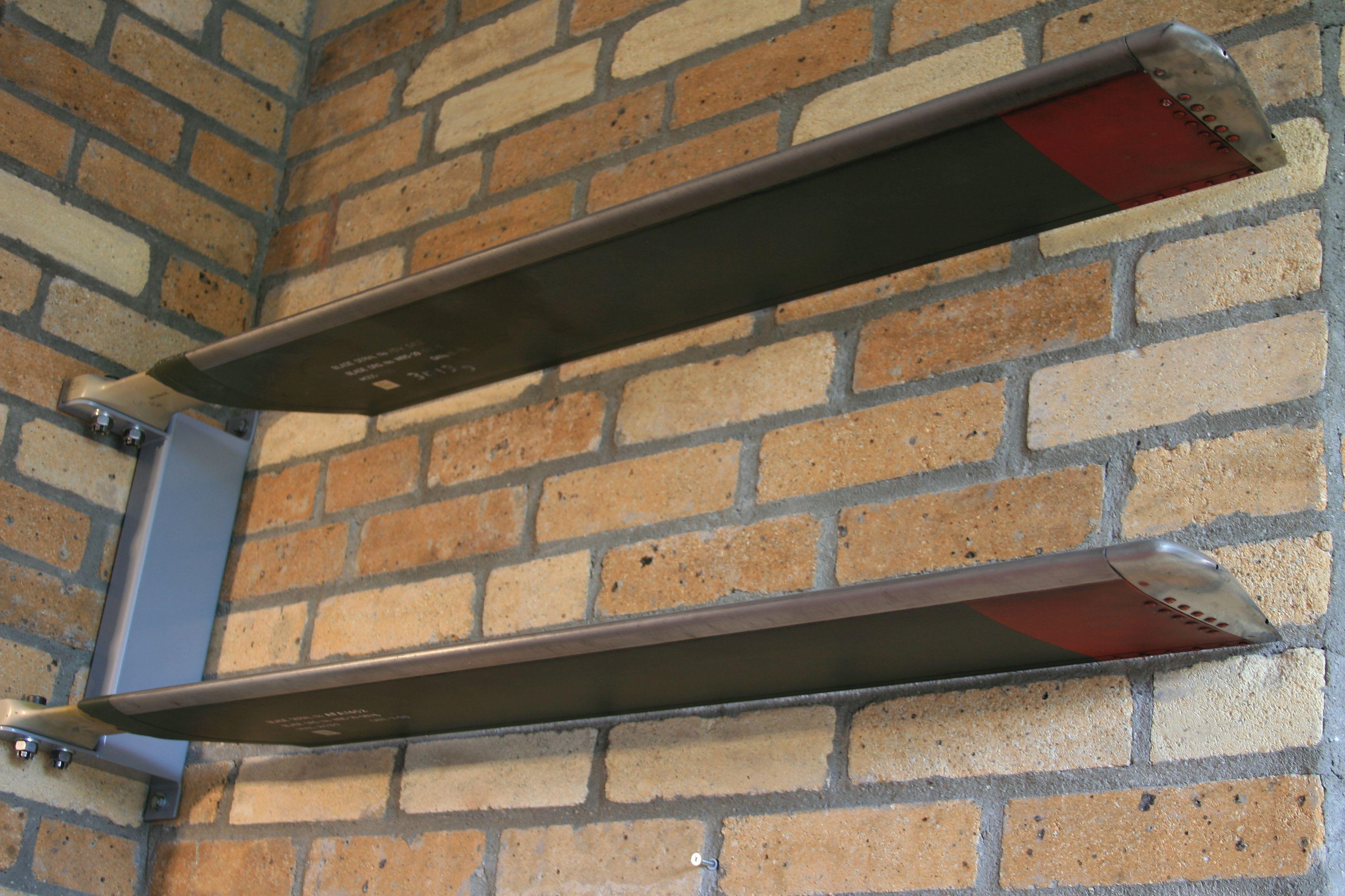 Original Westland Sea King Shelves In Good Condition For Sale In Warsaw, PL
