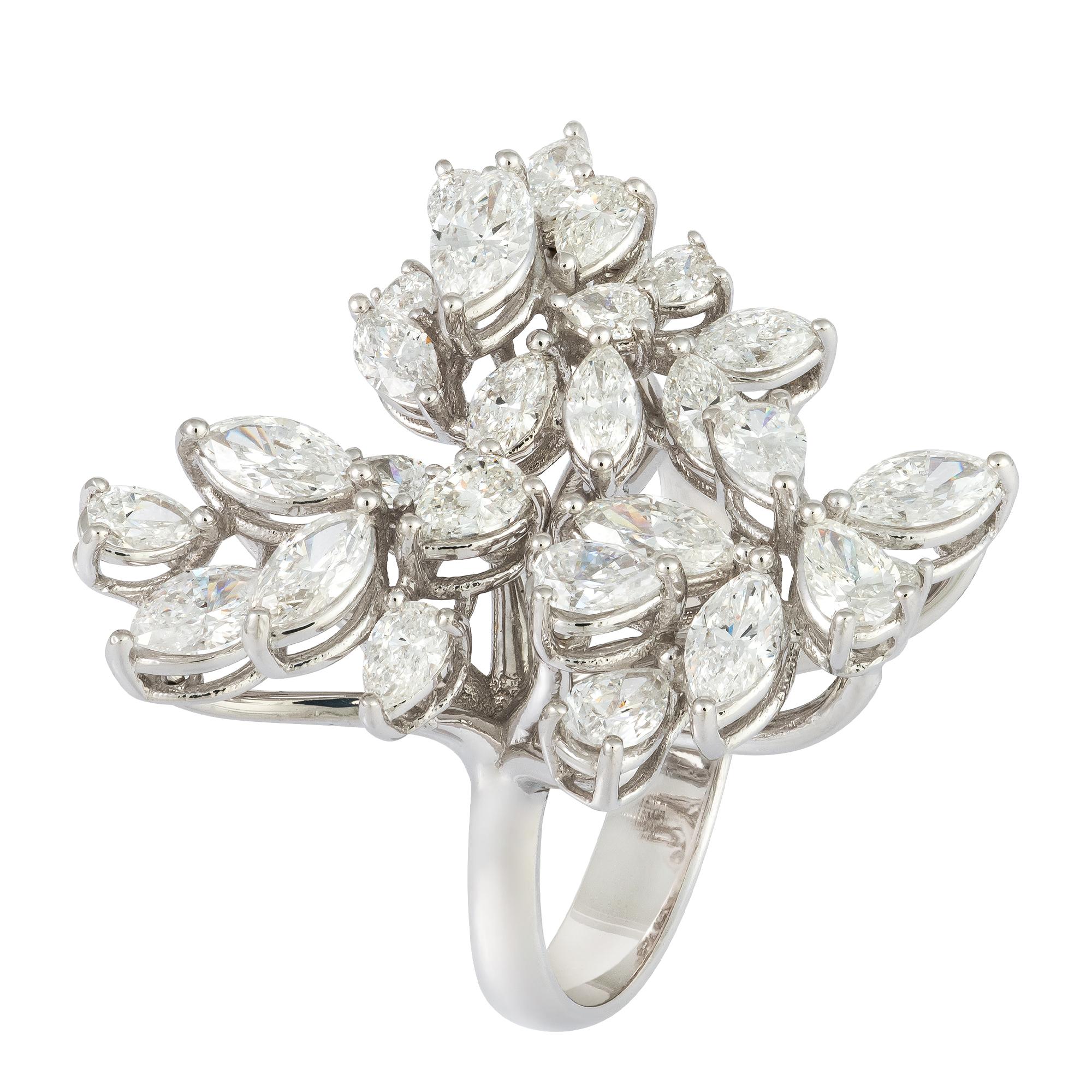 For Sale:  Original White 18K Gold White Diamond Ring for Her 2