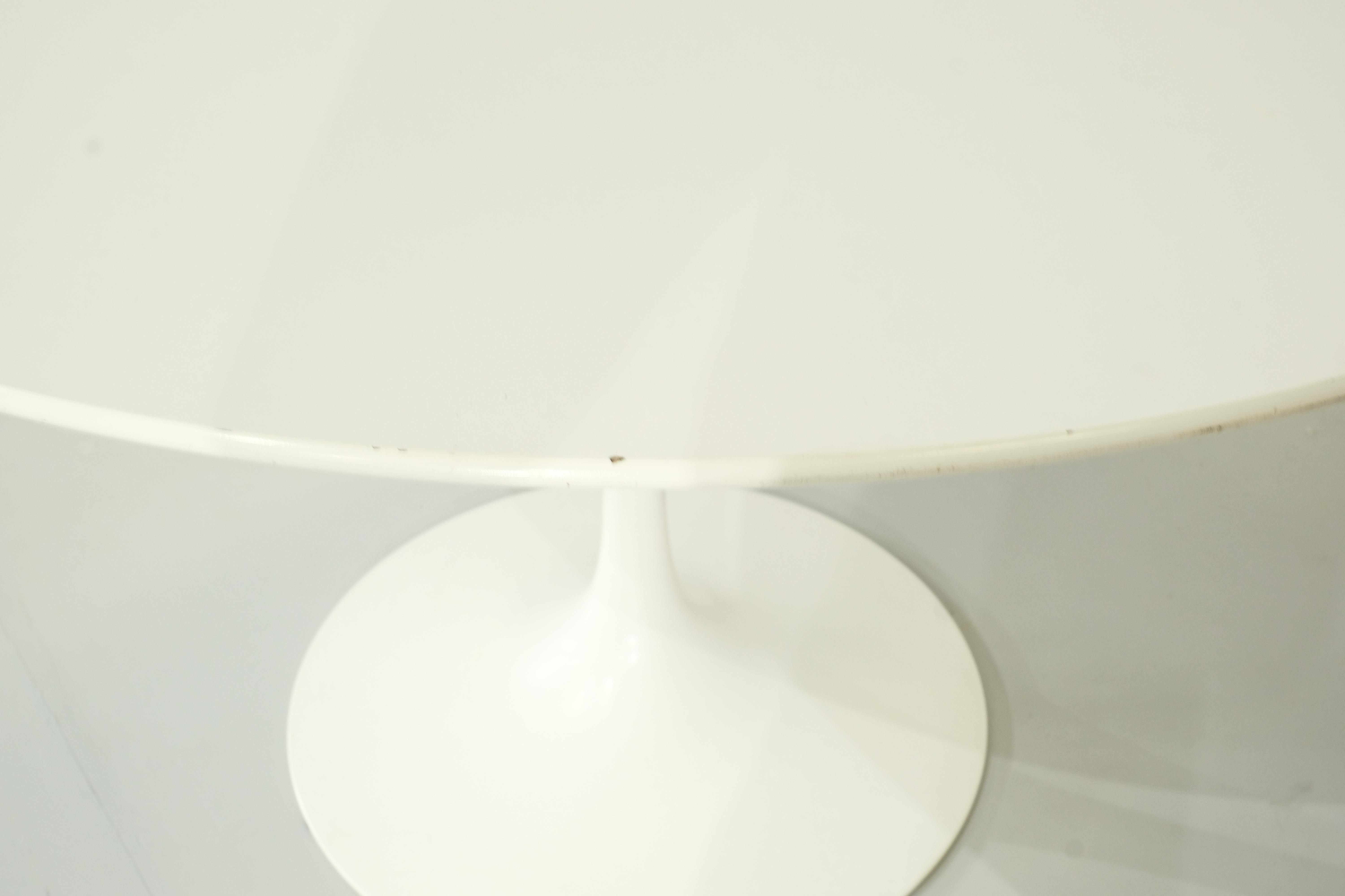 Wood Original white laminate  Saarinen dining table - 1990s