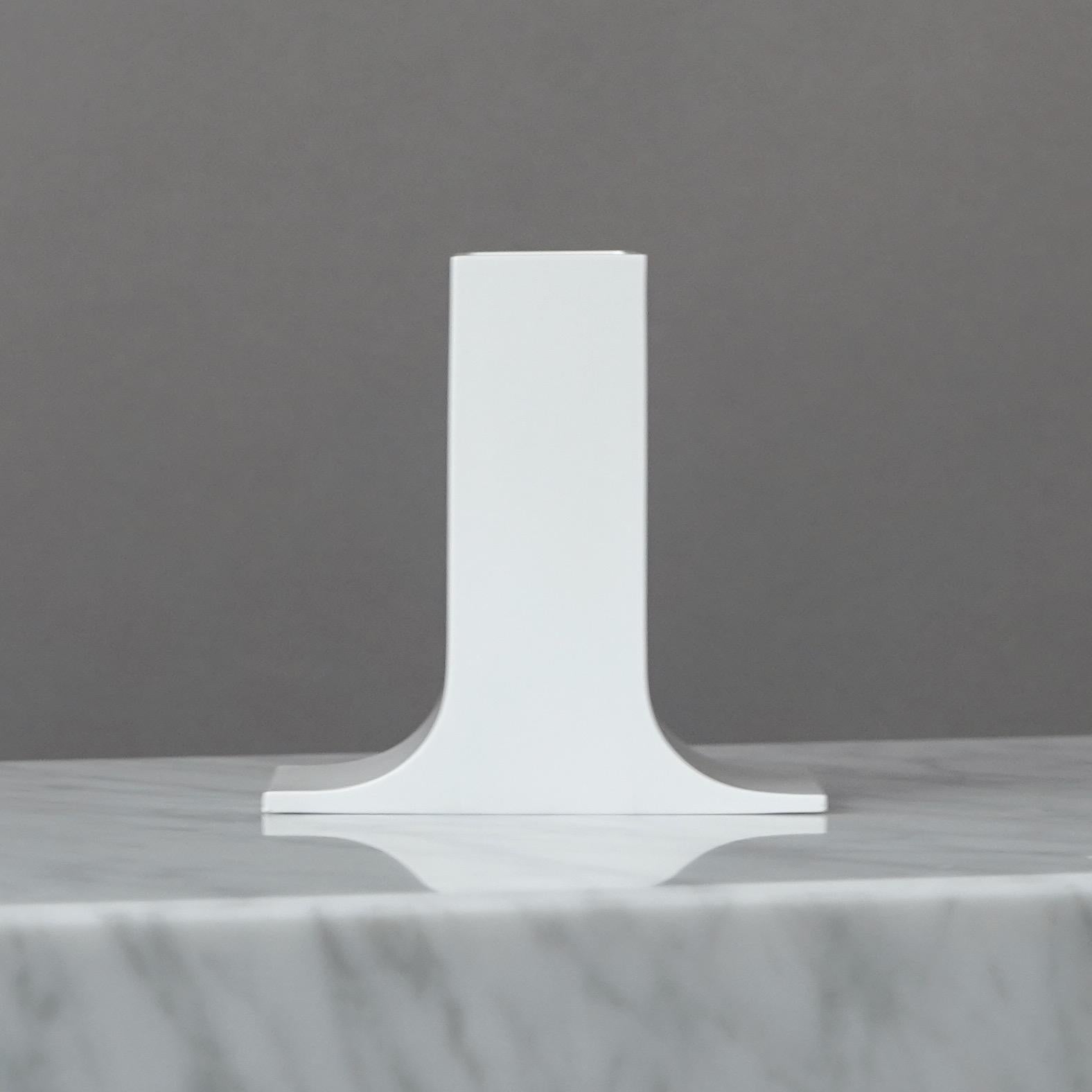 White melamine 