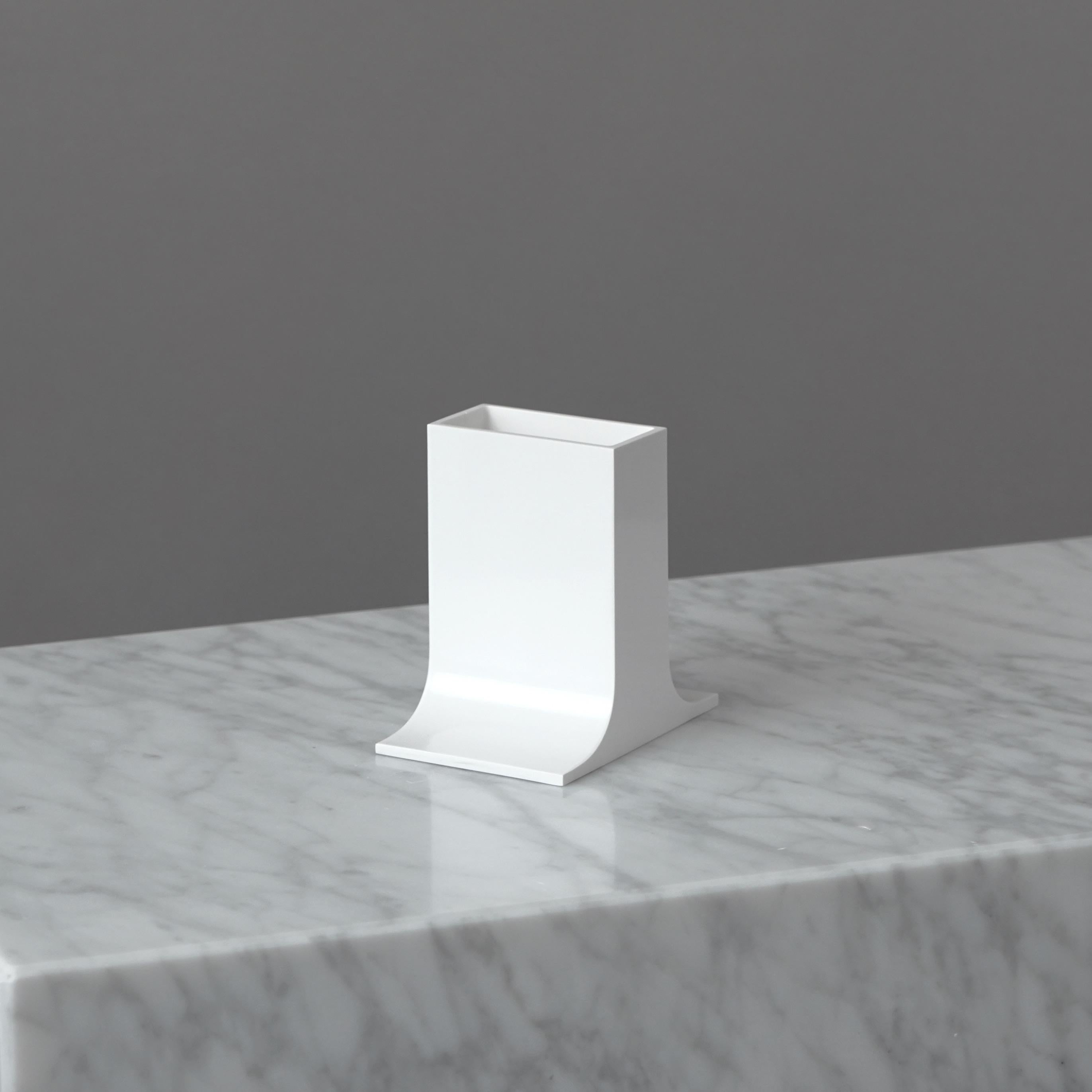 Cast Original White 'Lampedusa' Vase by Enzo Mari for Danese Milano. Italy, 1960s For Sale