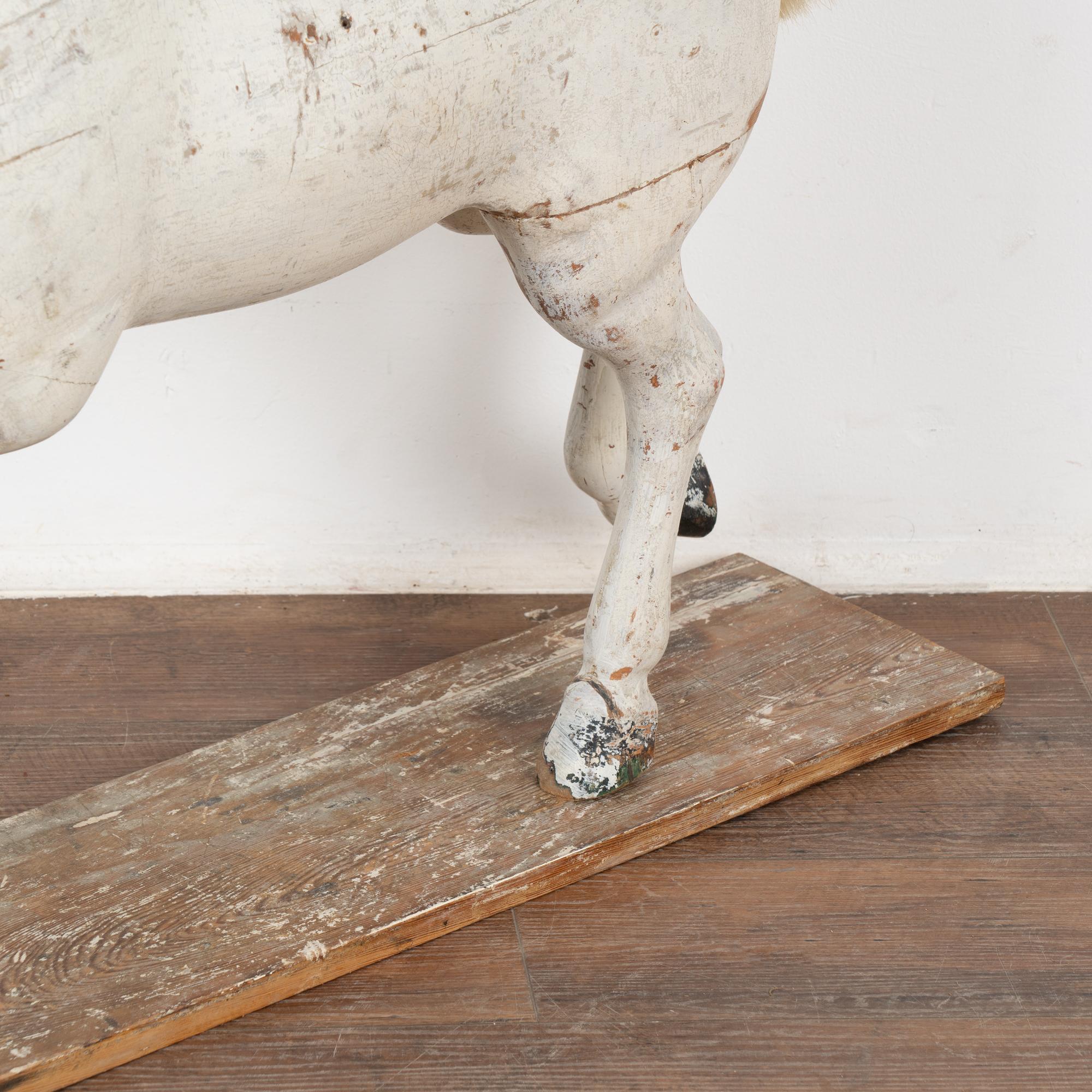 Original White Painted Carved Pine Horse, Sweden circa 1880 For Sale 2