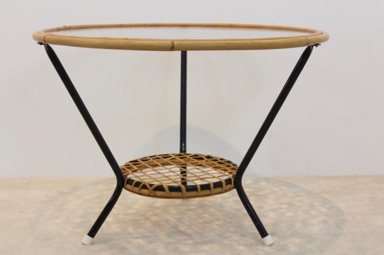 Dutch Original Wicker Glass Side Table for Rohé Noordwolde, Netherlands For Sale