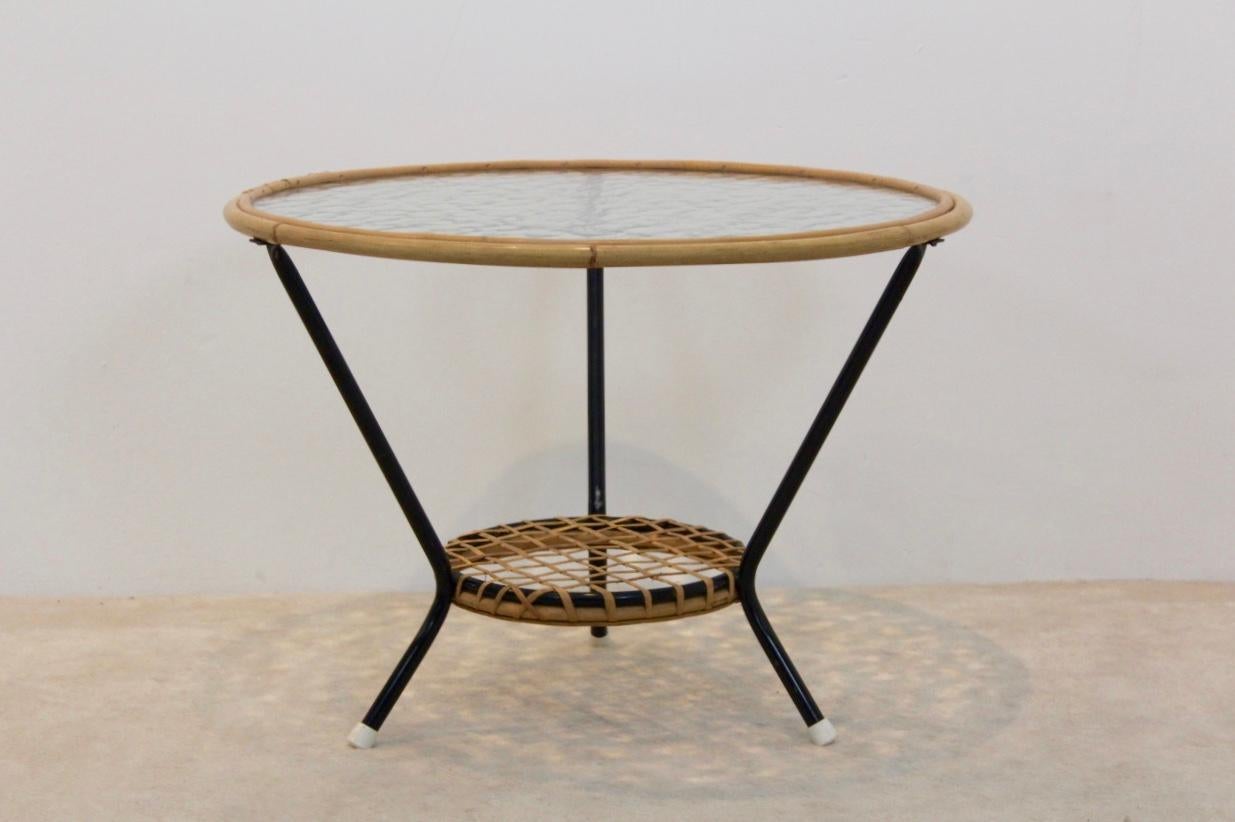 Bambou Table d'appoint originale en verre et osier pour Rohé Noordwolde, Pays-Bas en vente