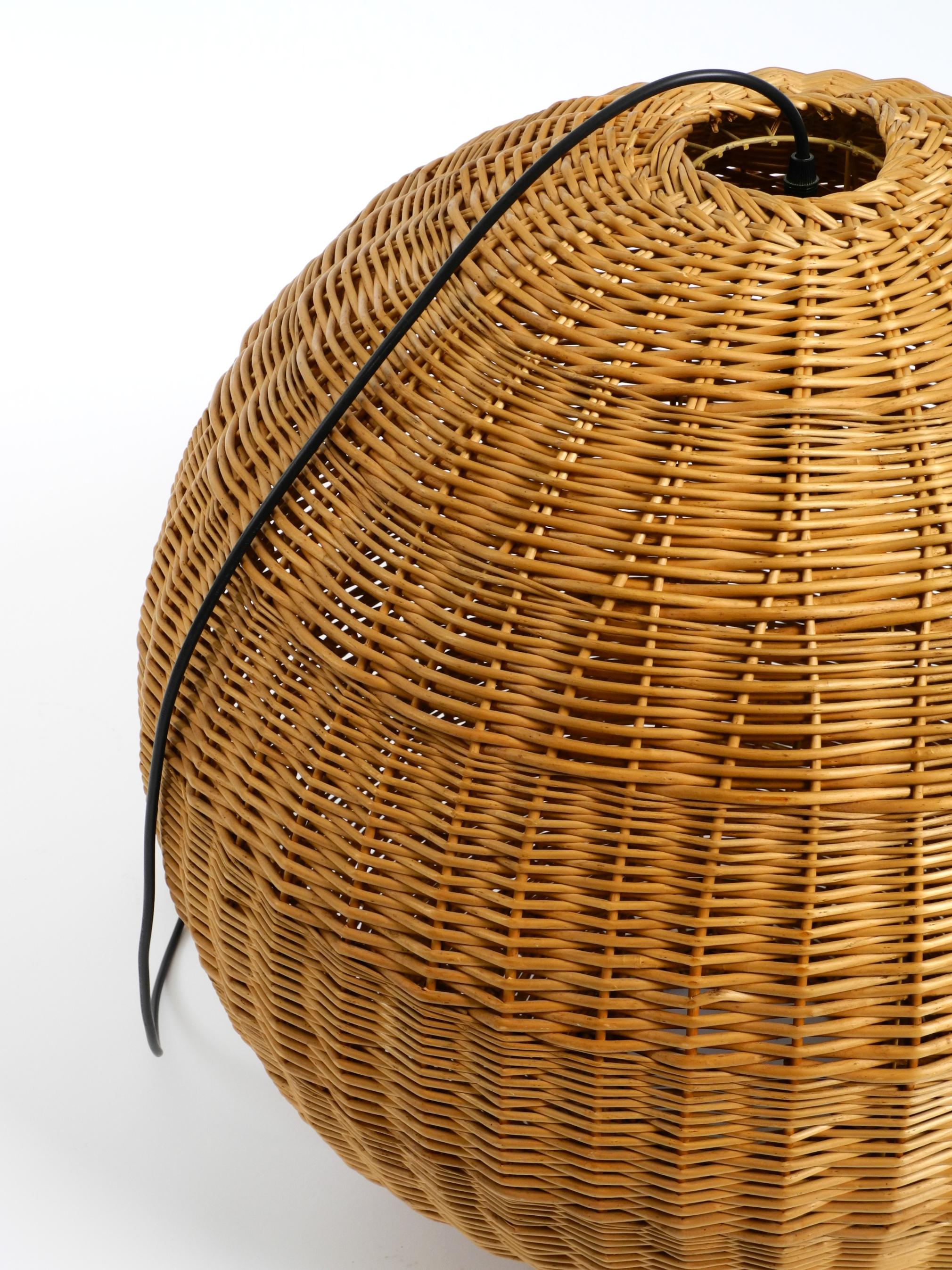 Lampada a sospensione a sfera in rattan originale XXL  Medio Secolo Moderno  Ø 66 cm  26