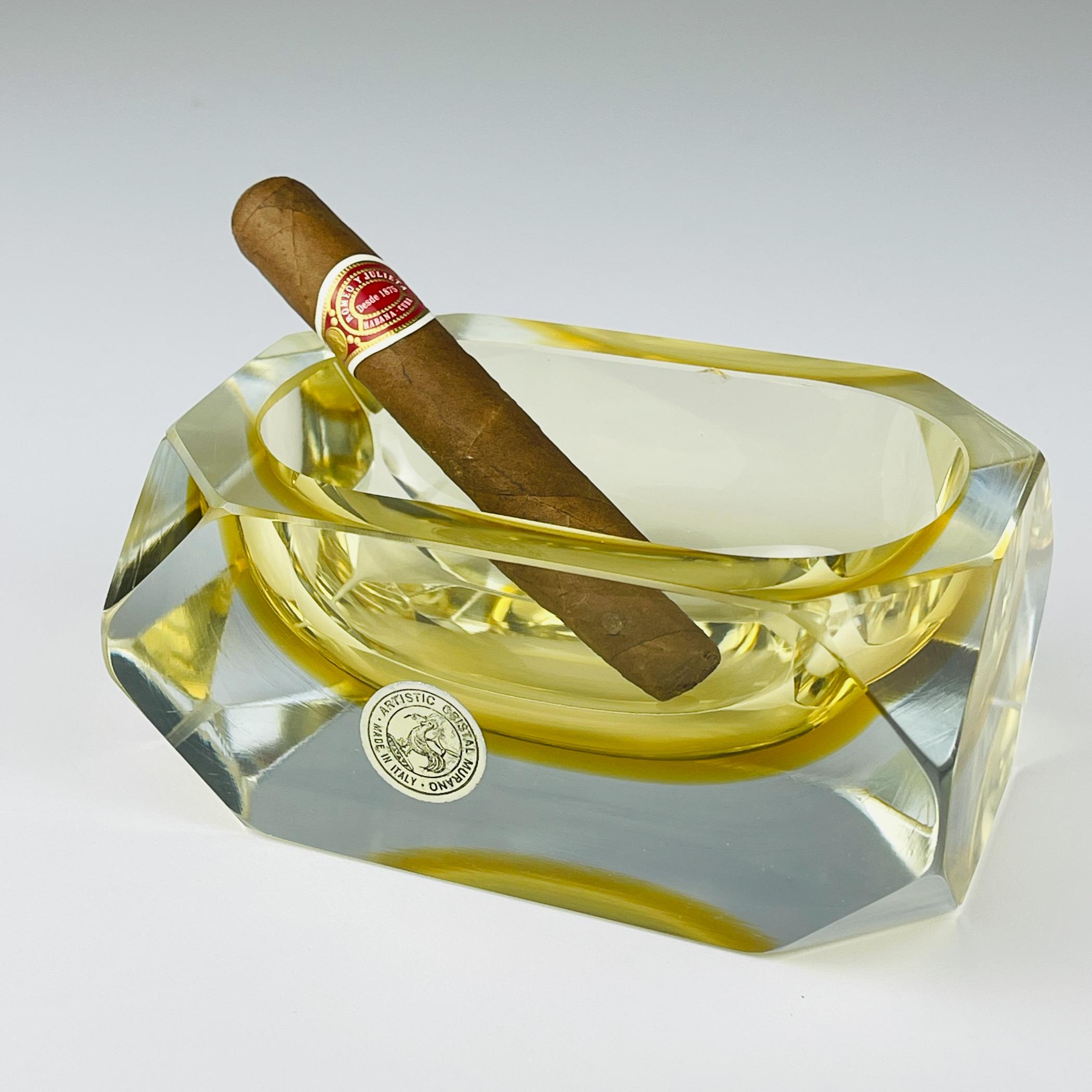 Original yellow murano glass ashtray by Bucella Cristalli Murano, Italy, 1970s For Sale 1