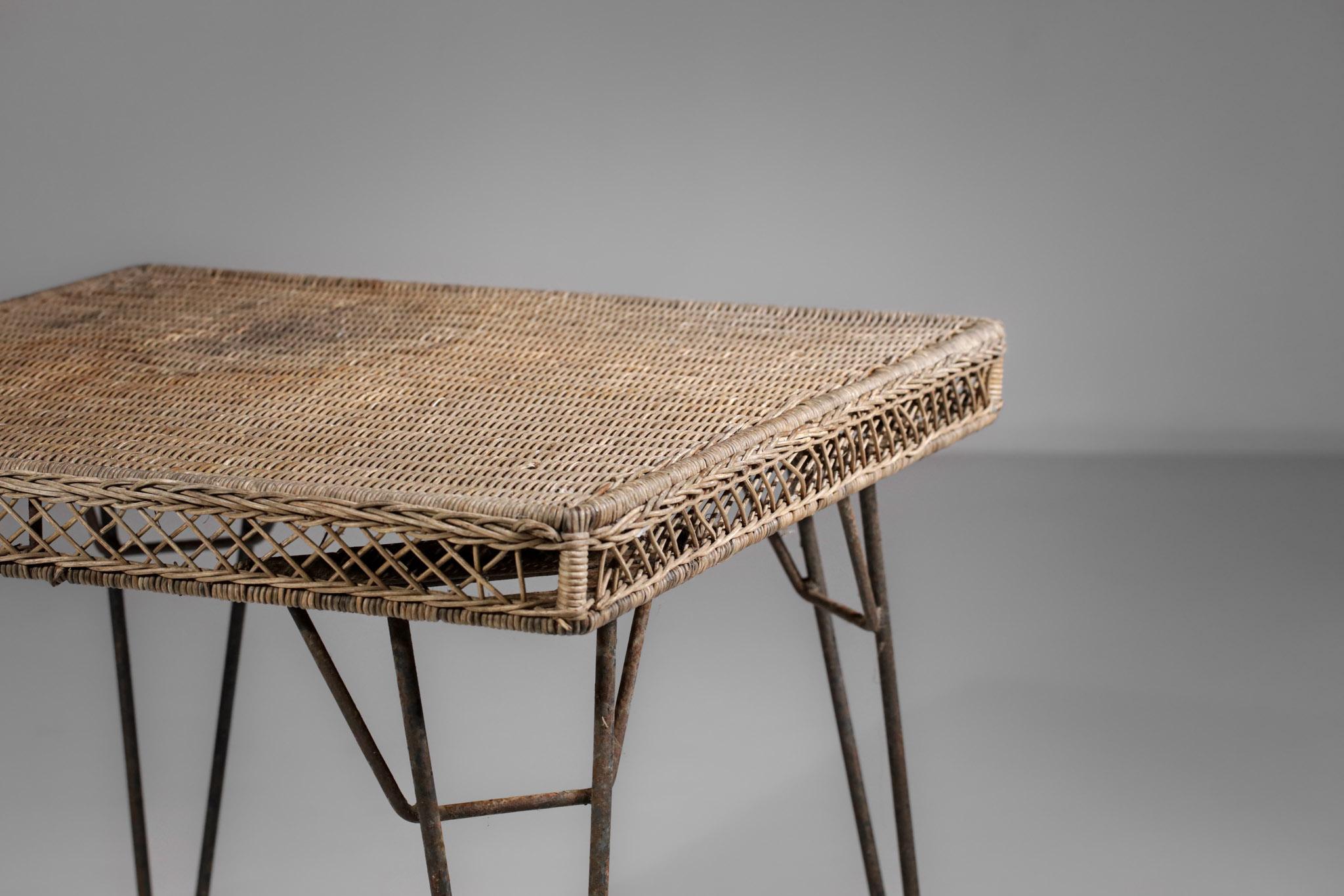 Originale 1950's Vintage Woven Rattan Table Design in the Style of Matégot F332 For Sale 2