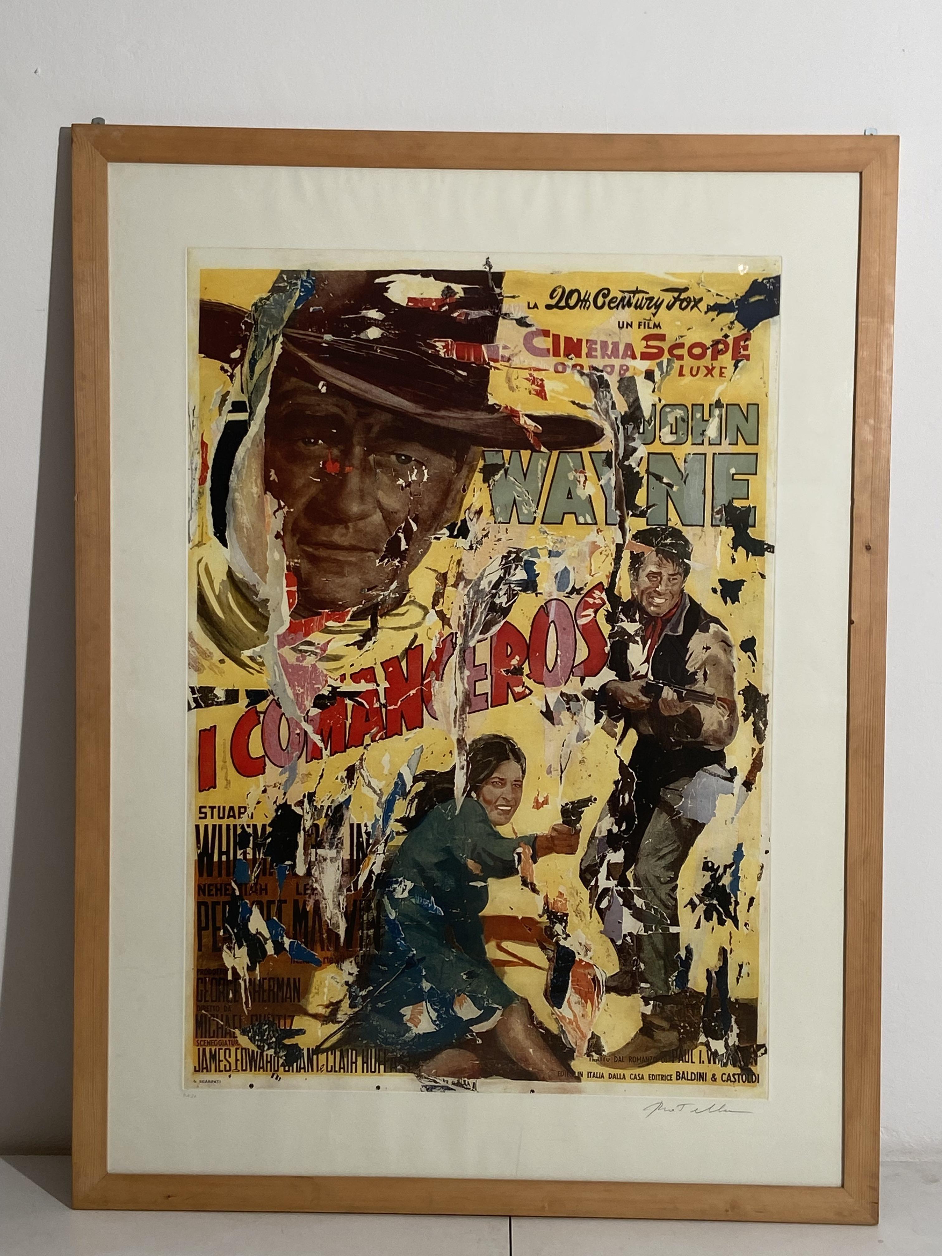 Originale Multiplo n°26 I Comanceros di Mimmo Rotella del 1996 appartenente alla serie seridécollage. Questa tecnica è composta con gli strappi fatti a mano, riproduce il manifesto del western diretto da Michael Curtiz nel 1961 e interpretato da