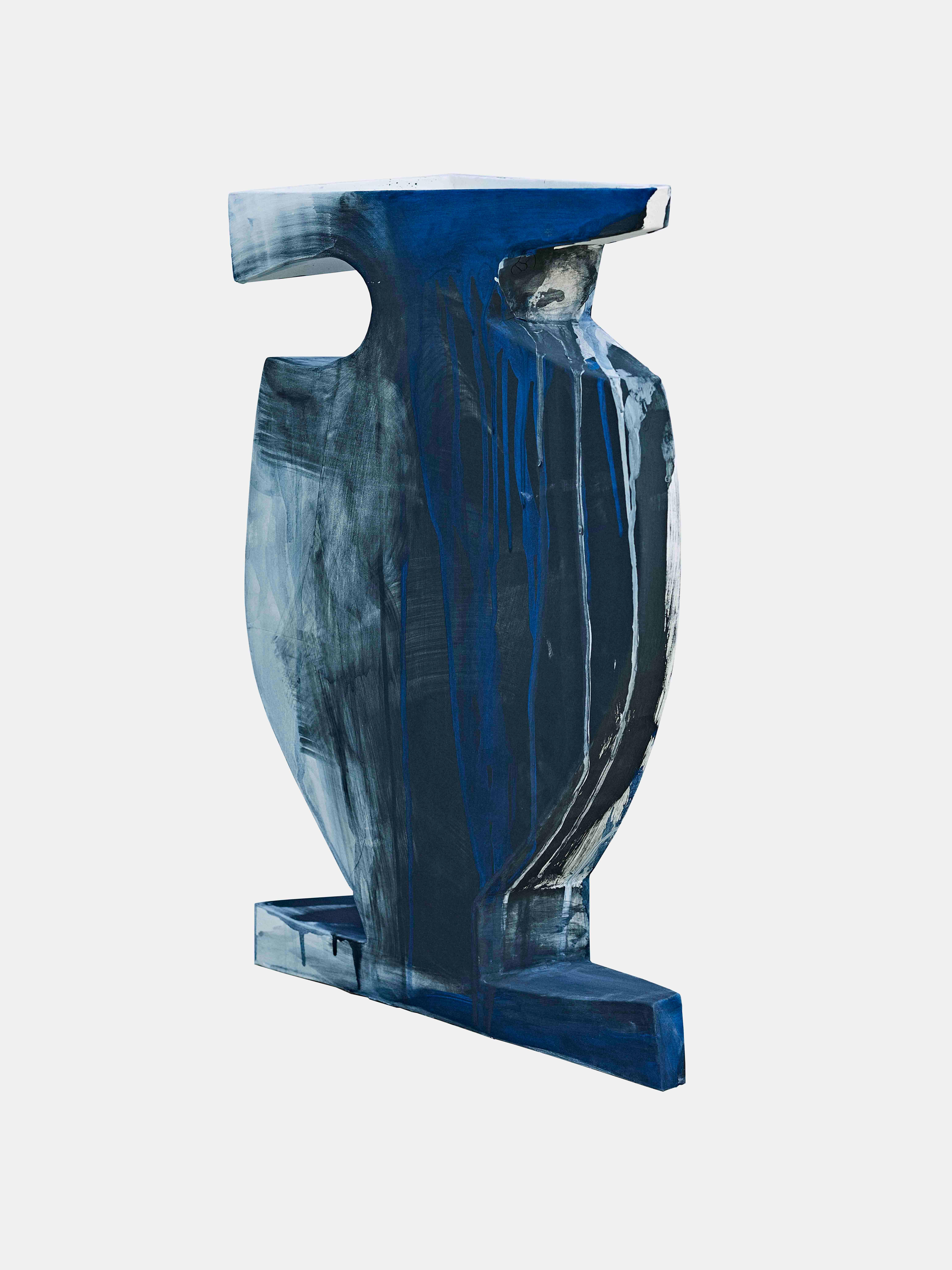 Origine ceramics are one off pieces, designed by the French artist Benjamin Poulanges who is represented by Galerie Negropontes. 

Multi-faceted artist Benjamin Poulanges offers a distinctive vision. His experience is far-ranging, his mind open to
