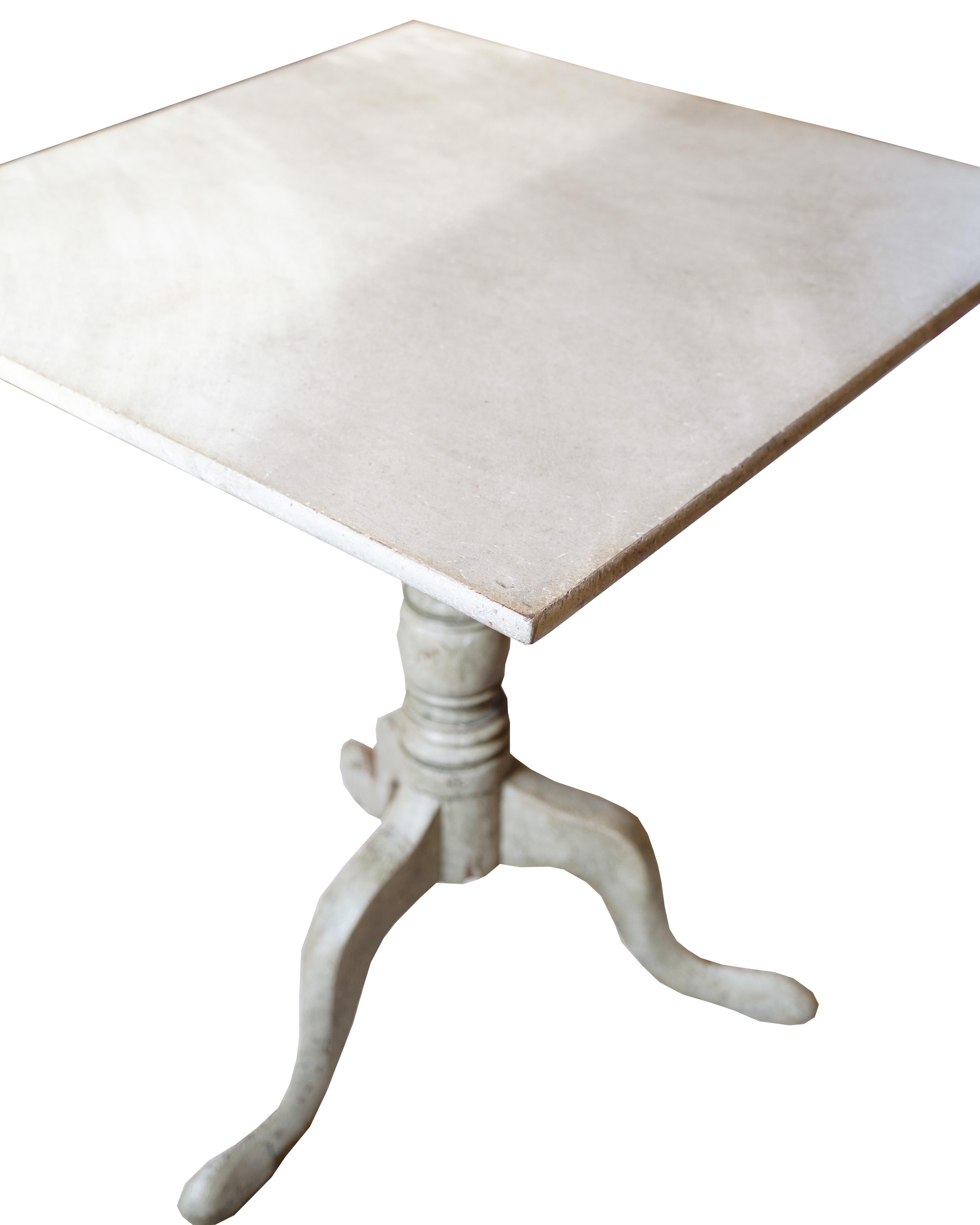 Orignal Painted Column/Side Table With Tilt Function In Greyish Colors From 1840 In Good Condition For Sale In Lejre, DK