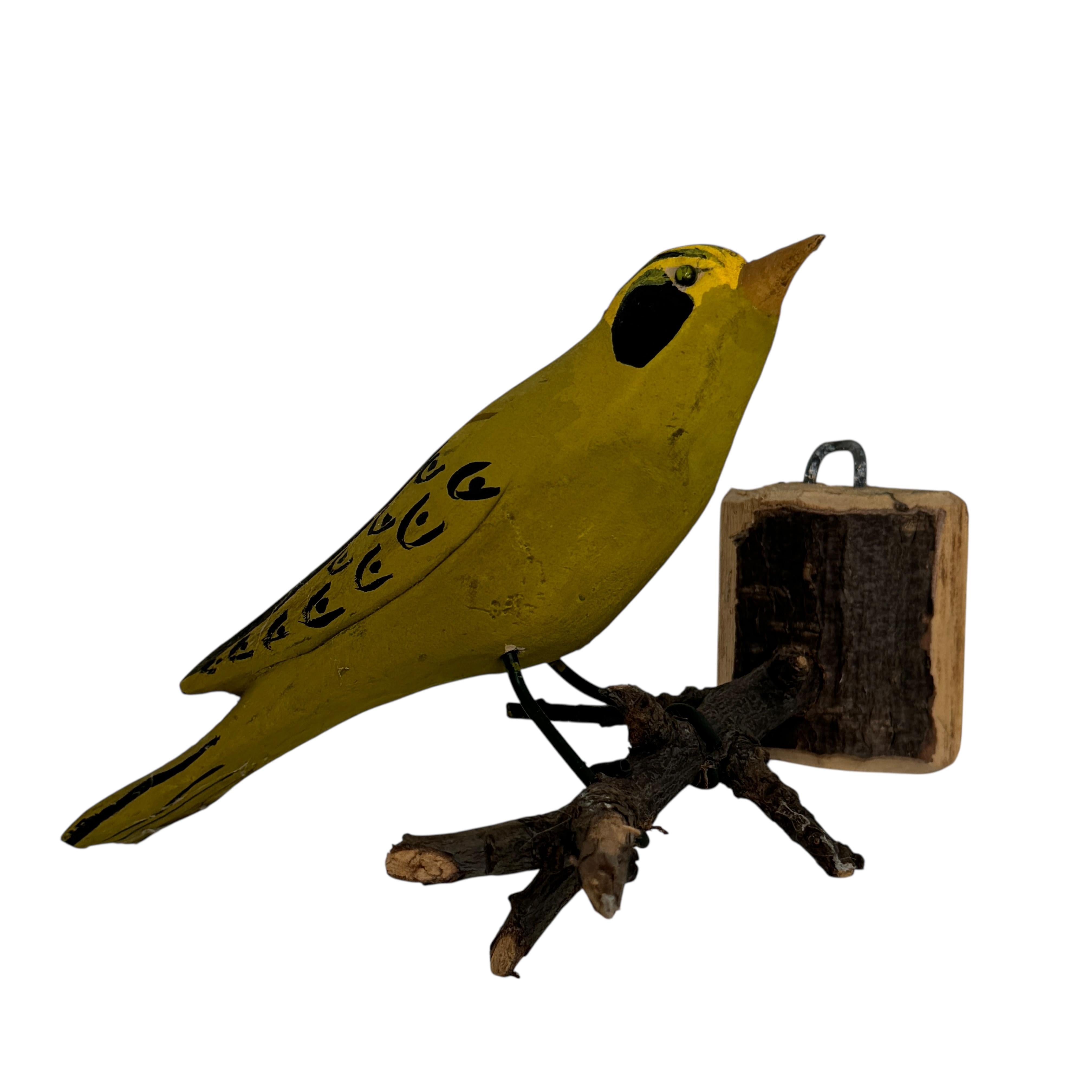 Oriole Vichtauer Pájaro de madera tallada a mano Arte popular de la Selva Negra, Austria, década de 1910 Tallado a mano en venta