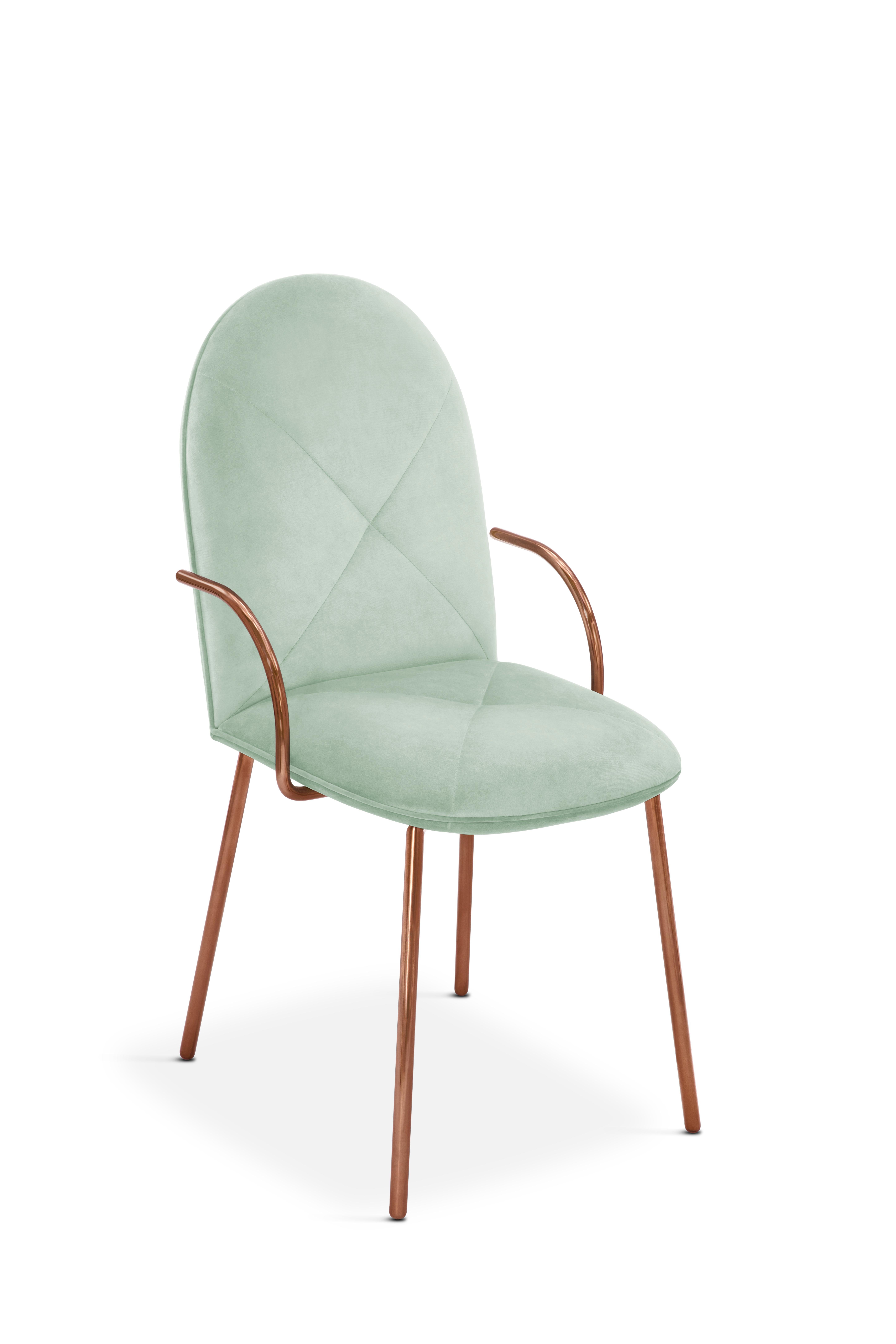 Orion Dining Chair with Plush Mint Green Velvet and Rose Gold Arms von Nika Zupanc ist ein schöner Stuhl aus blassgrünem Samt und roségoldenem Metall. Als Akzent- oder Esszimmerstuhl ist er stilvoll und bequem.

Nika Zupanc, eine auffallend