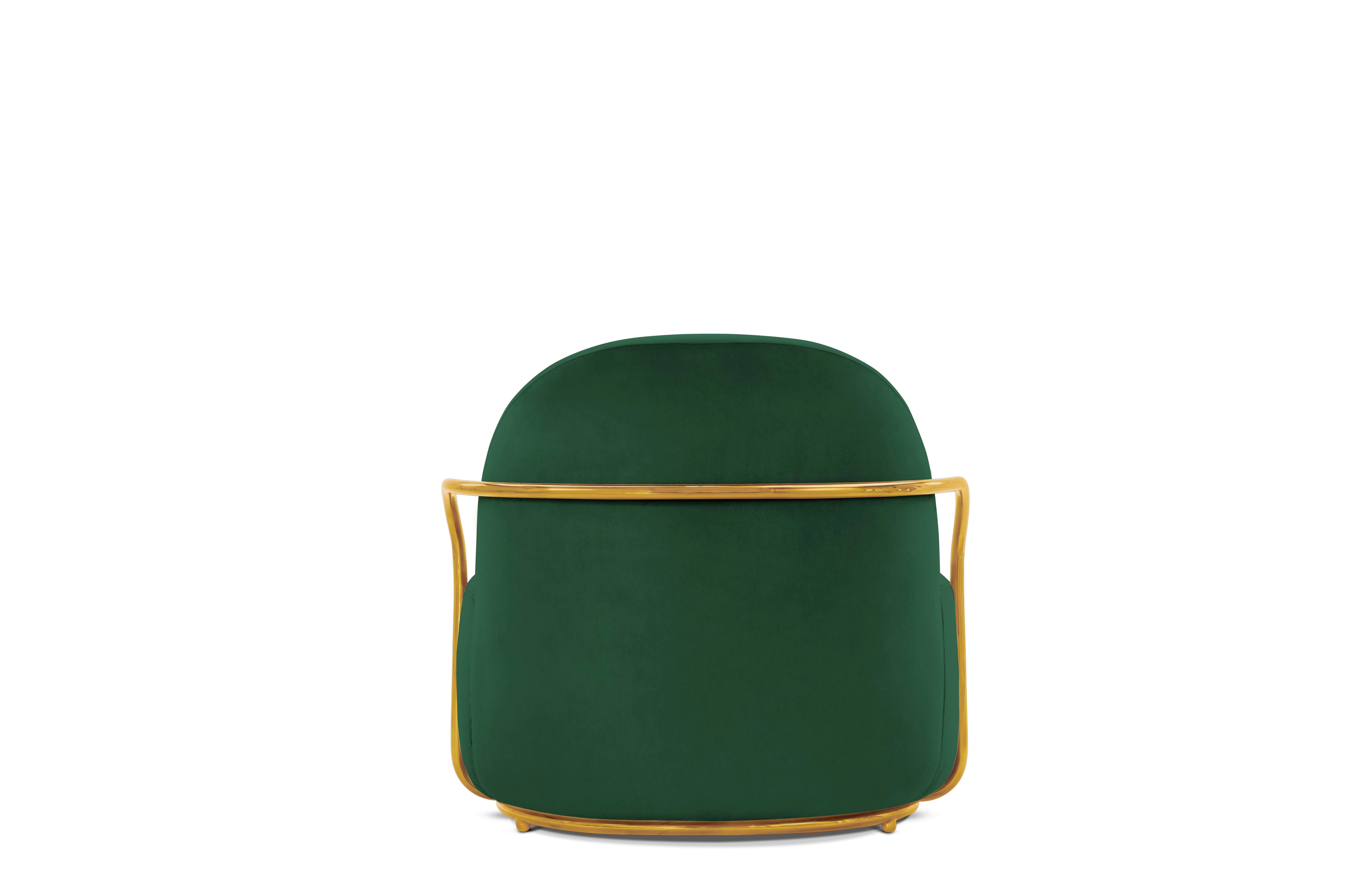 Orion Loungesessel mit grünem Plüschsamt und goldenen armlehnen by Nika Zupanc (Handgefertigt) im Angebot