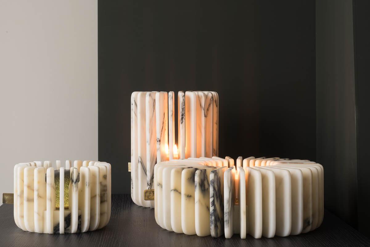 Orion Breite Blumenvase und Kerzenhalter aus Paonazzo-Marmor von Dan Yeffet, Orion (Moderne) im Angebot