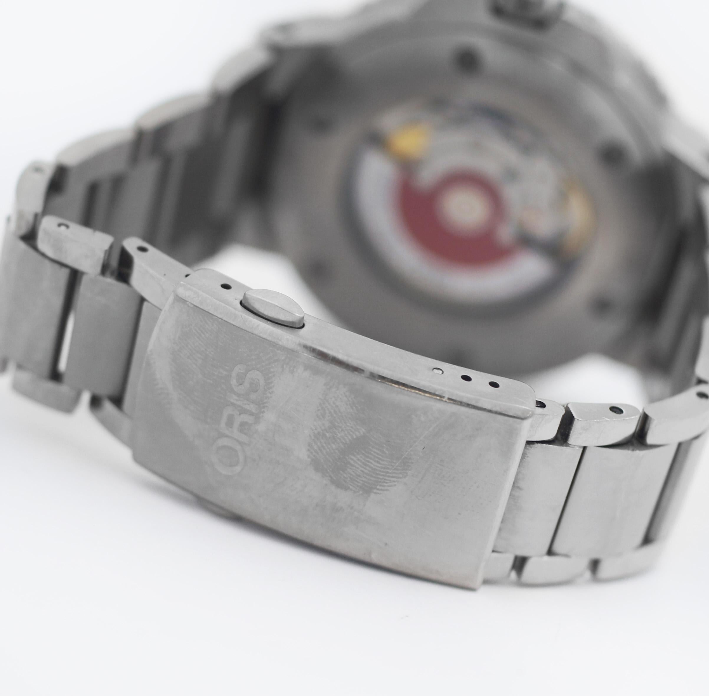 ORIS Aquis Date Grey Dial Titanium Men's Watch For Sale 2