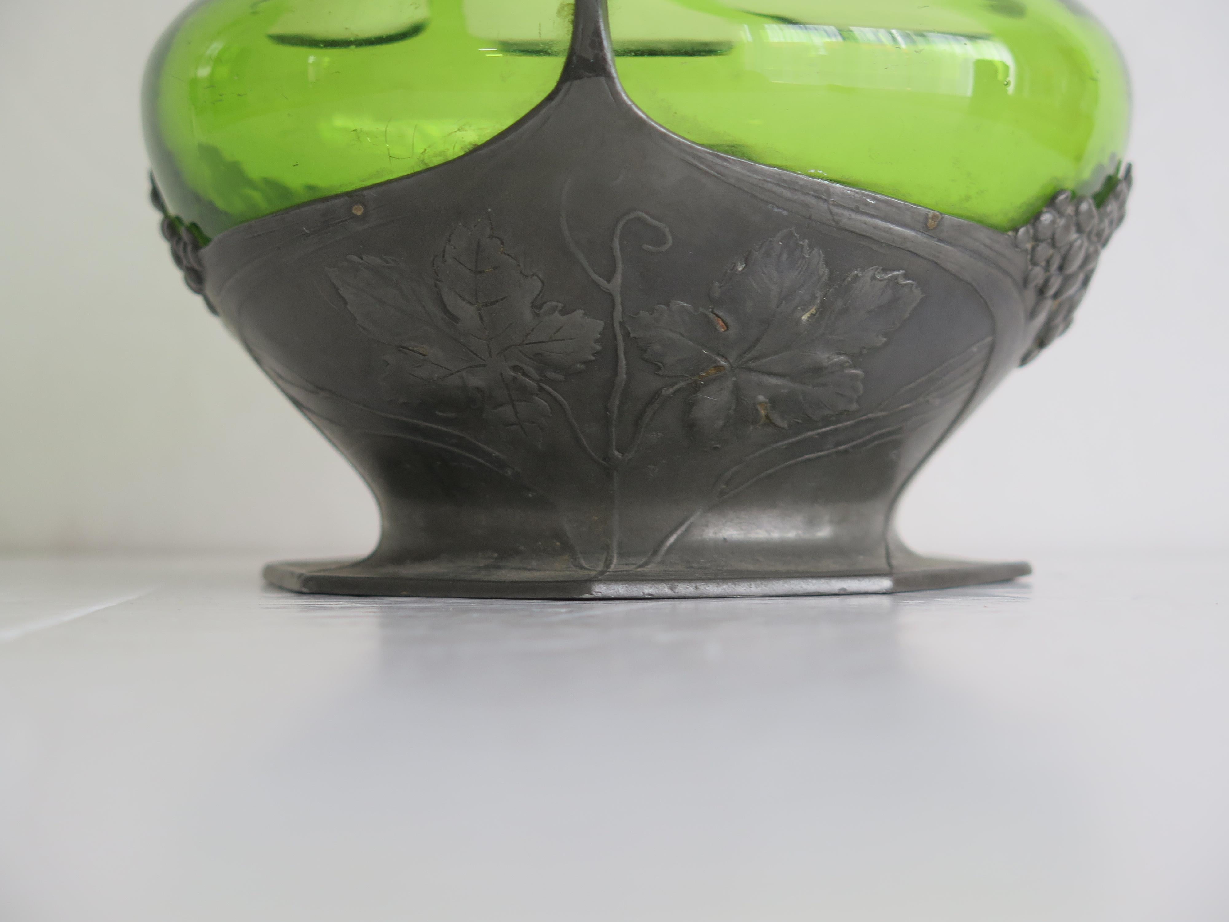 Orivit Pewter Encased Claret Jug Green Glass, Art Nouveau, Germany, 1900 For Sale 2