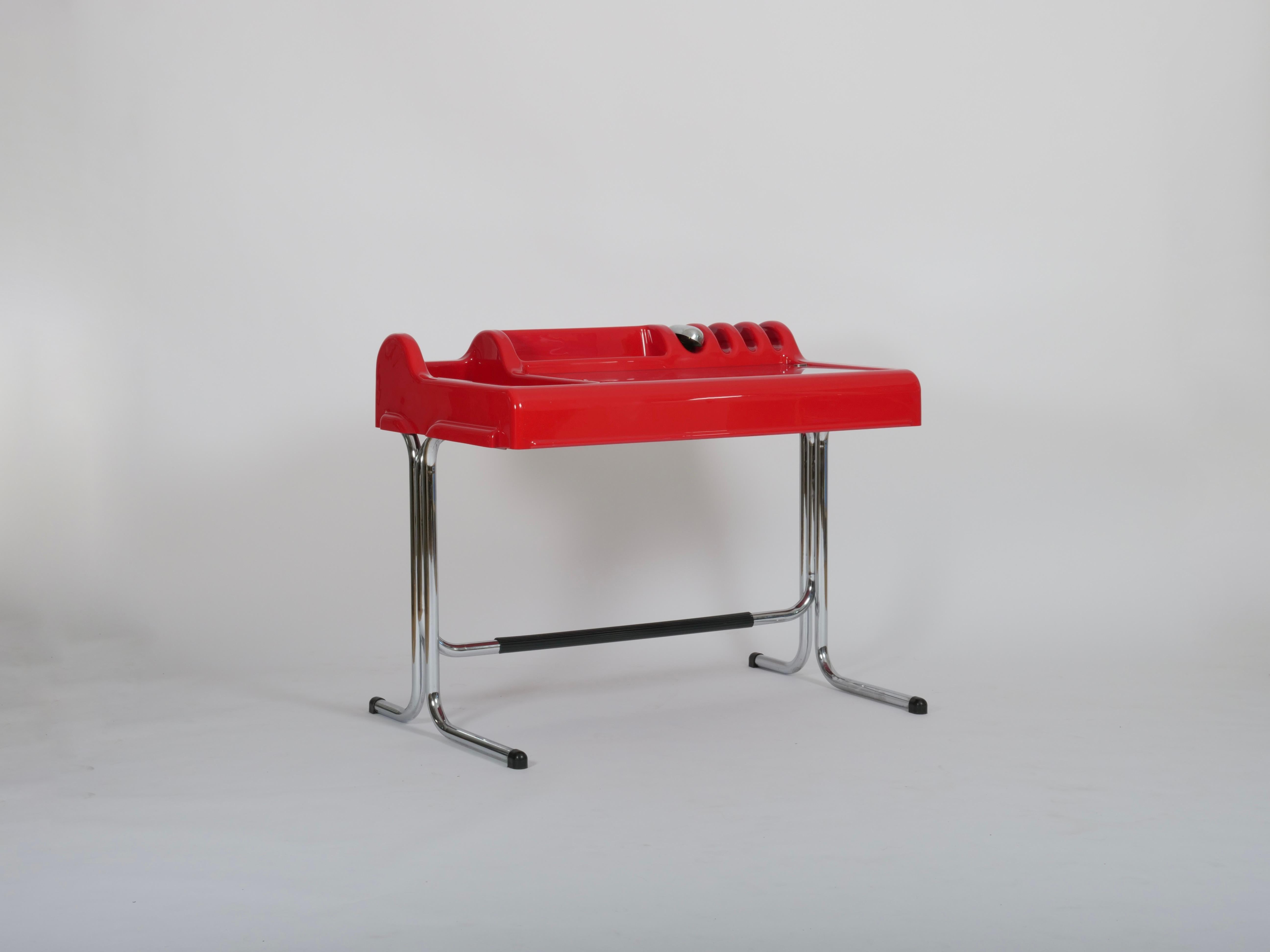 'Orix' Desk by Molteni. Italy c1968 In Good Condition For Sale In London, GB