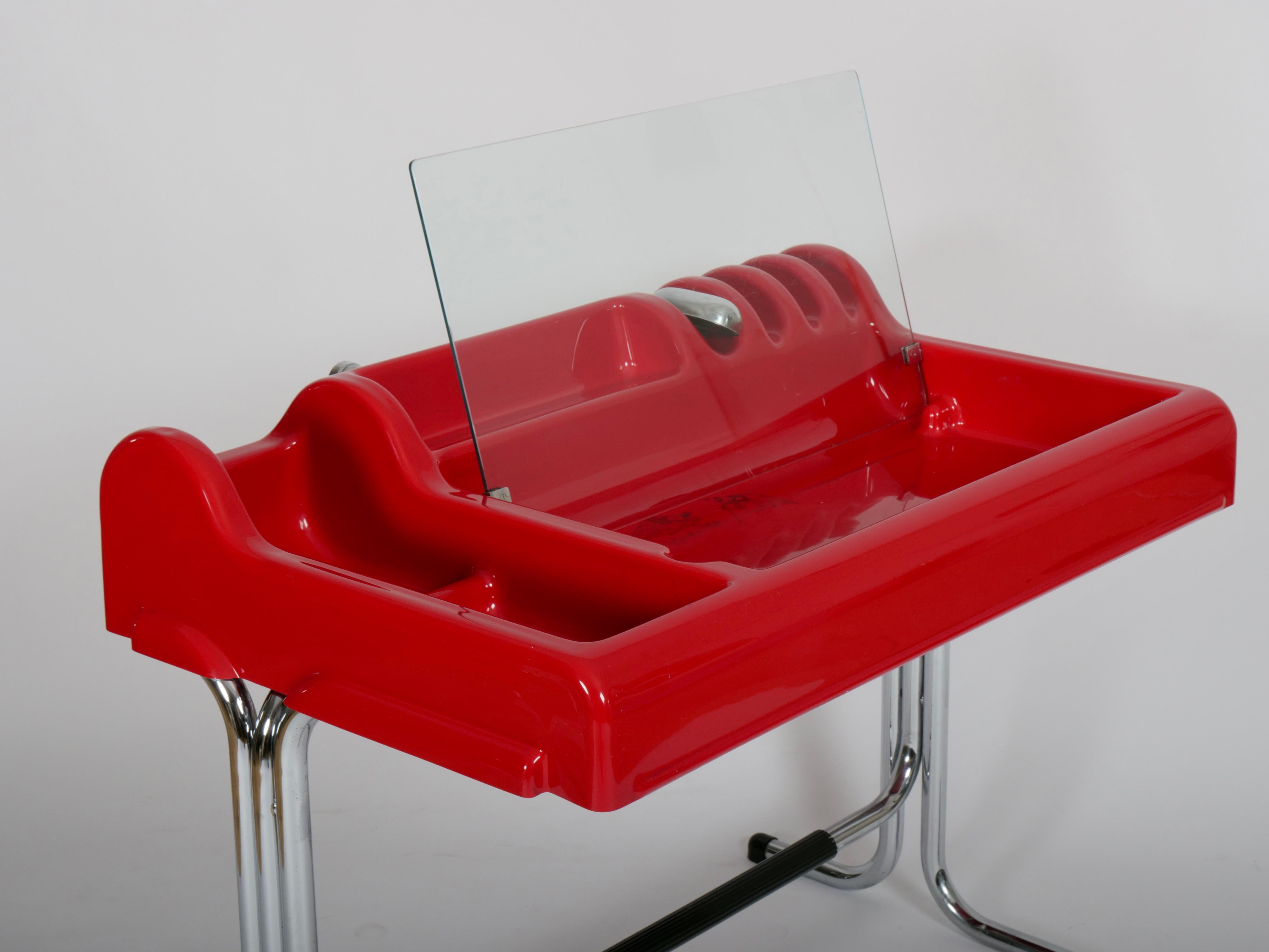 Glass 'Orix' Desk by Molteni. Italy c1968 For Sale