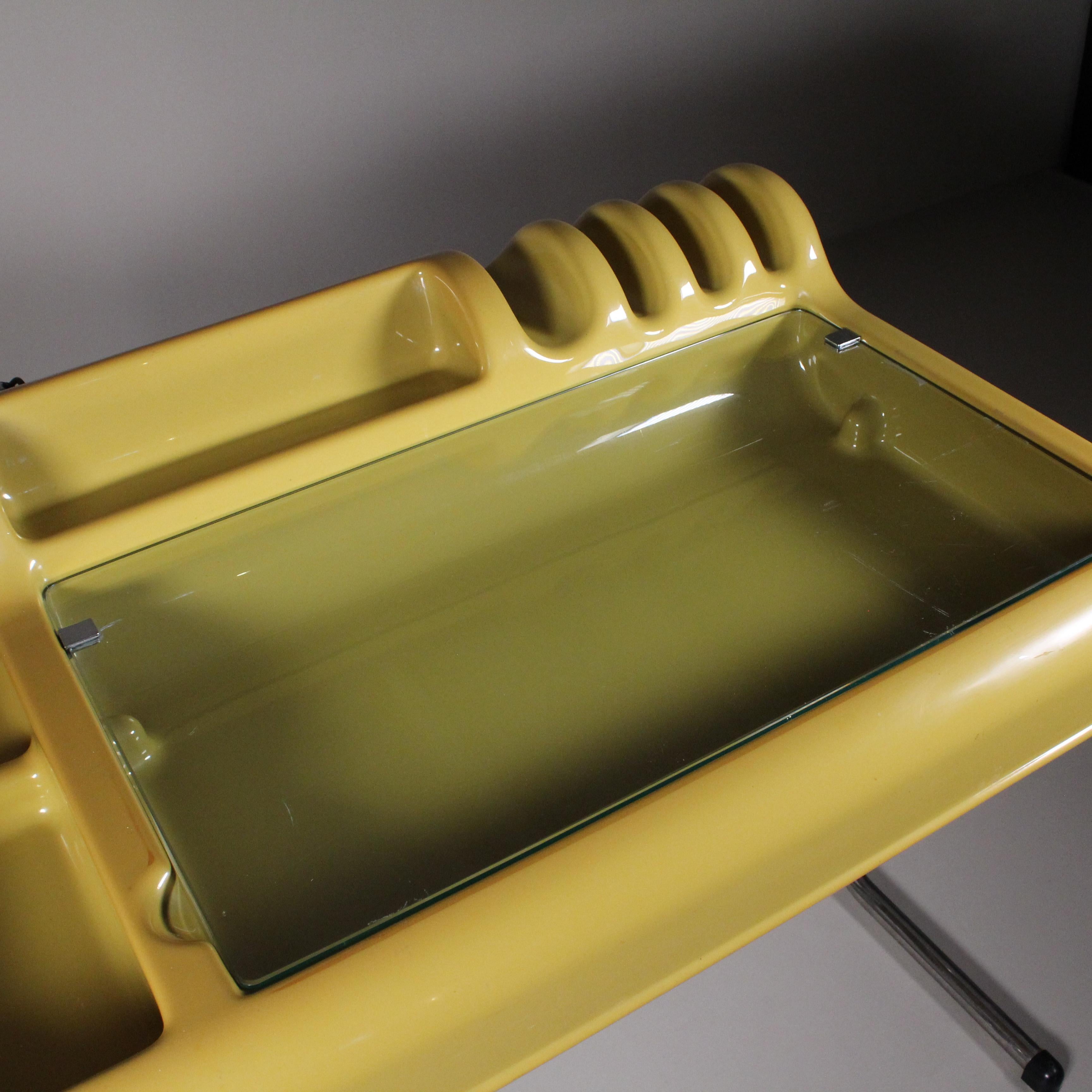 Orix desk, Vittorio Parigi & Nani Prina, Molteni & Co, Italy, circa 1970 For Sale 2