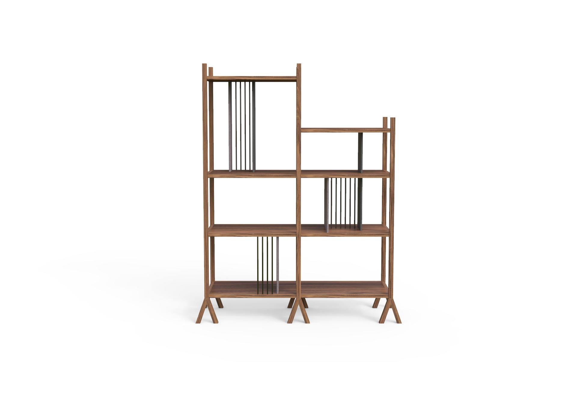 This two sided bookshelf stands out for its sleek design. This bookshelf was conceived as a compound of modular pieces that can be assembled in different variations depending on the client’s needs. The module C has two heights and more movement.
