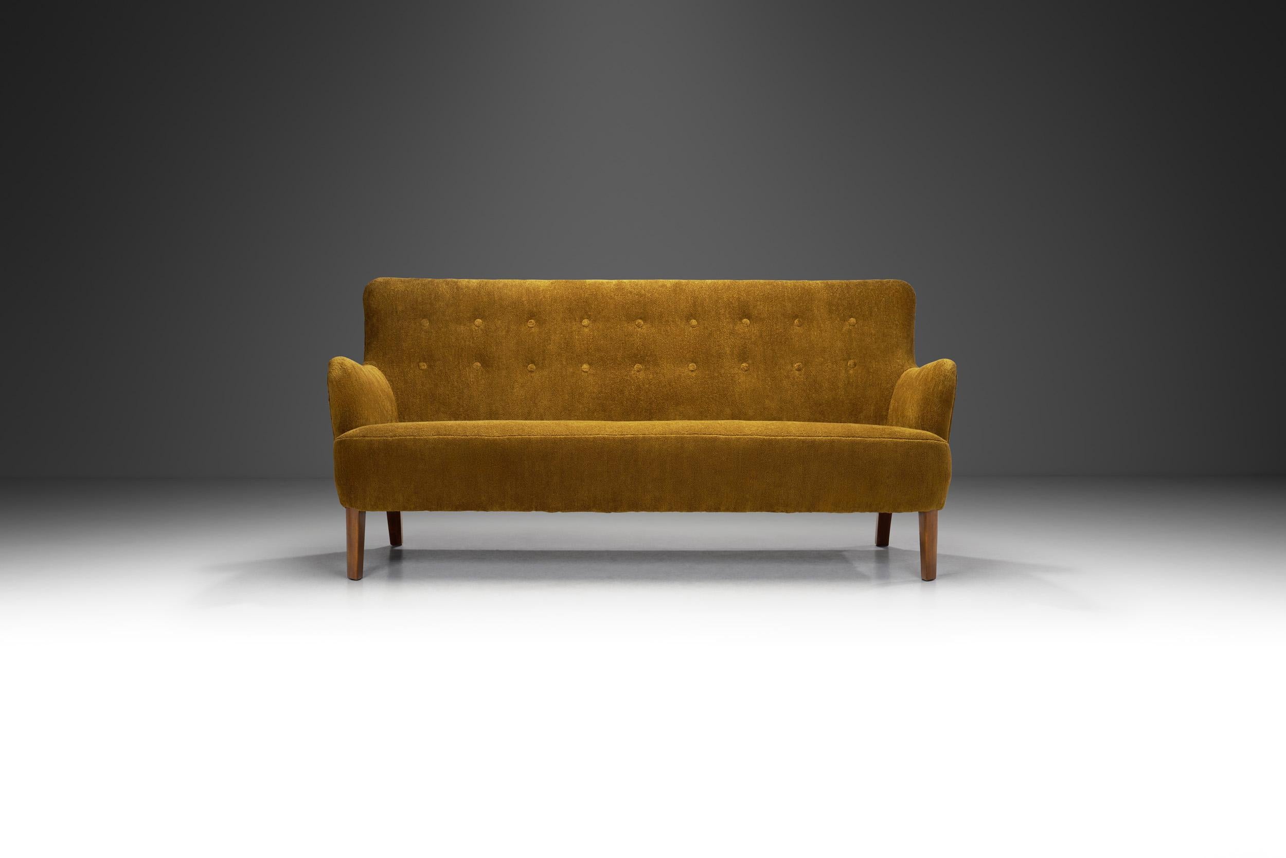 Mid-Century Modern Orla Mølgaard-Nielsen 3-Seat Sofa for Fritz Hansen, Denmark 1940s For Sale