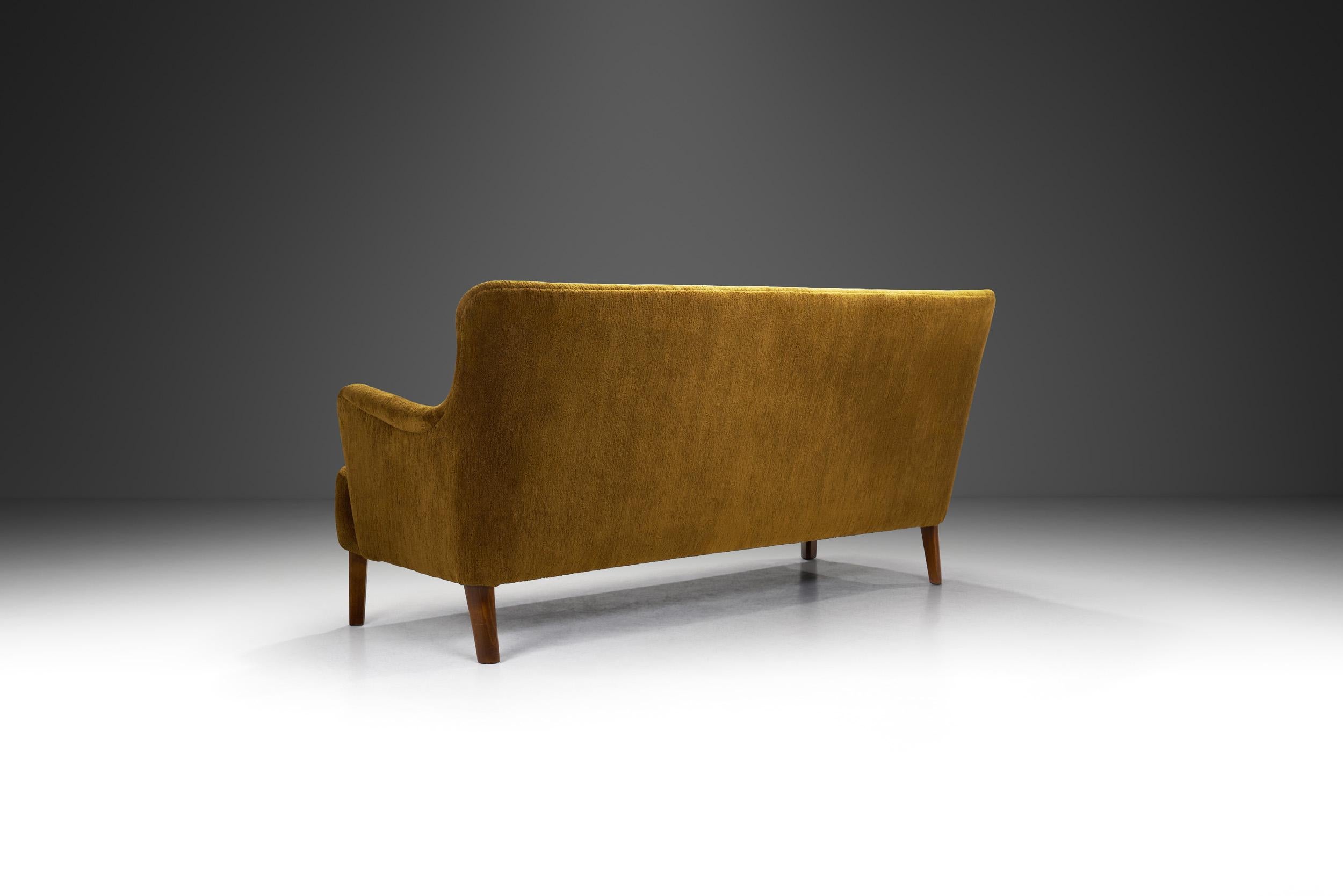 Orla Mølgaard-Nielsen 3-Seat Sofa for Fritz Hansen, Denmark 1940s In Good Condition For Sale In Utrecht, NL