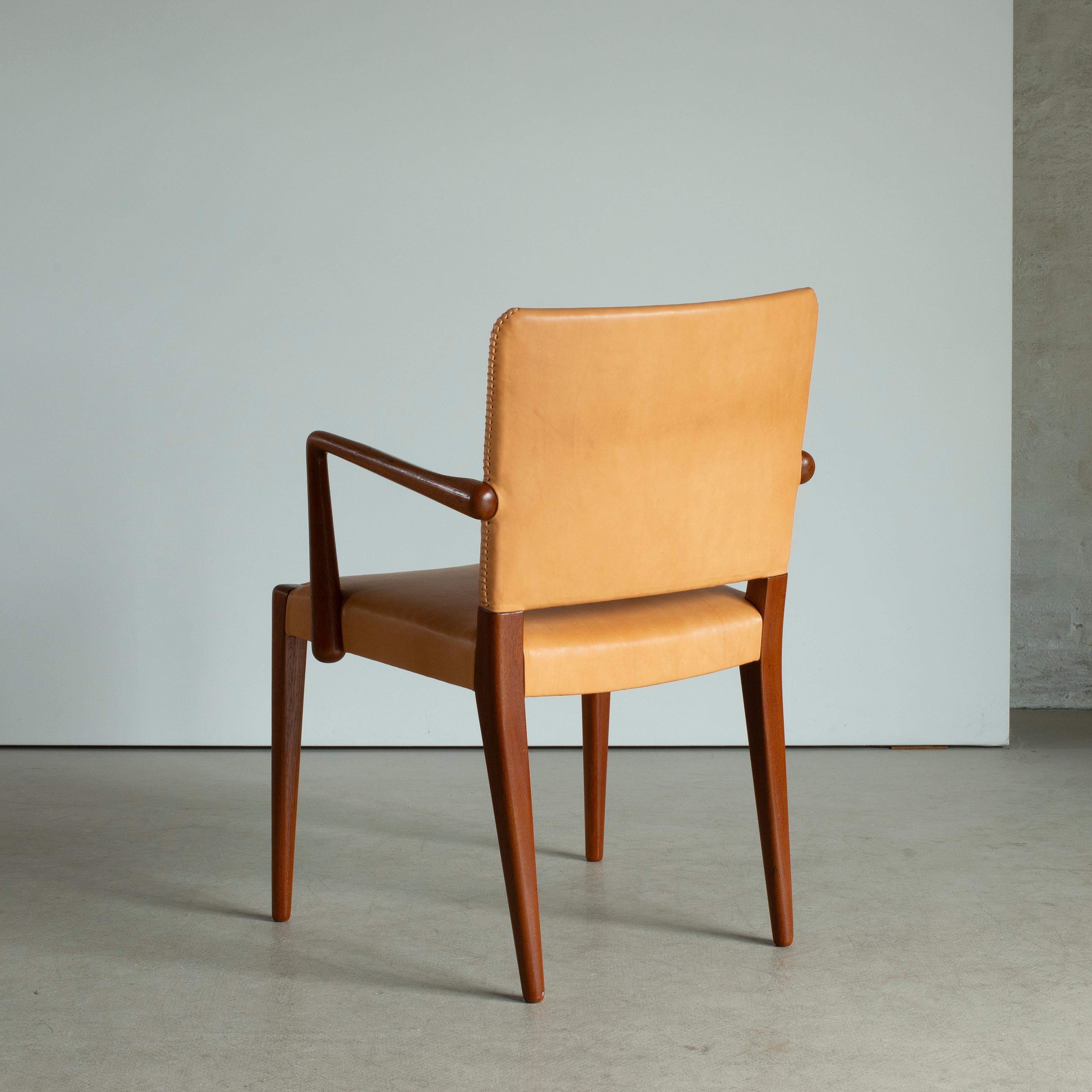 Sillón Orla Mølgaard-Nielsen para Johannes Hansen Danés en venta