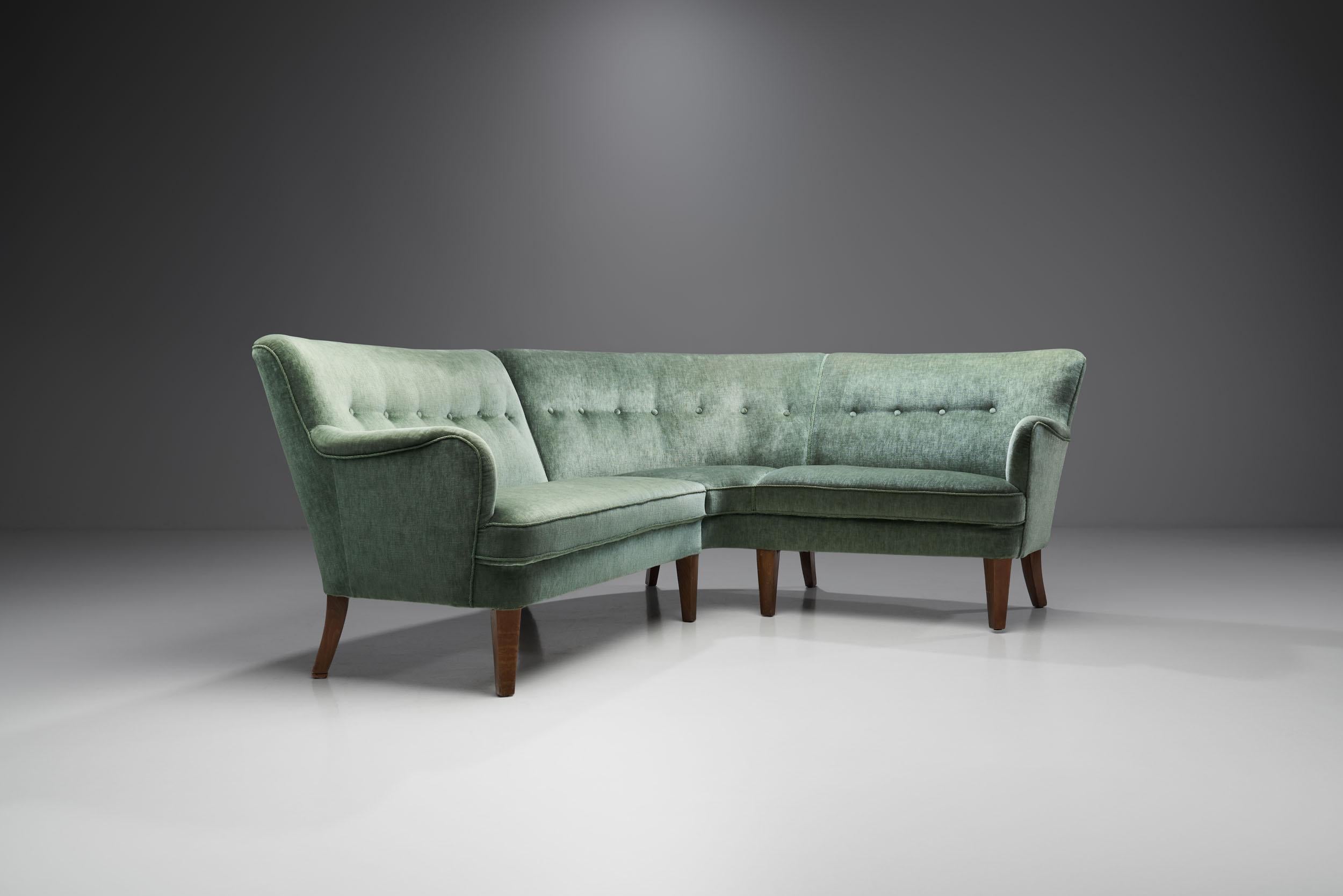 Orla Mølgaard-Nielsen's significant work has been mainly carried out together with his partner, Peter Hvidt, but the designer’s earlier models -like this sofa- are widely renowned for their understated elegance and quality.

This rare sofa was