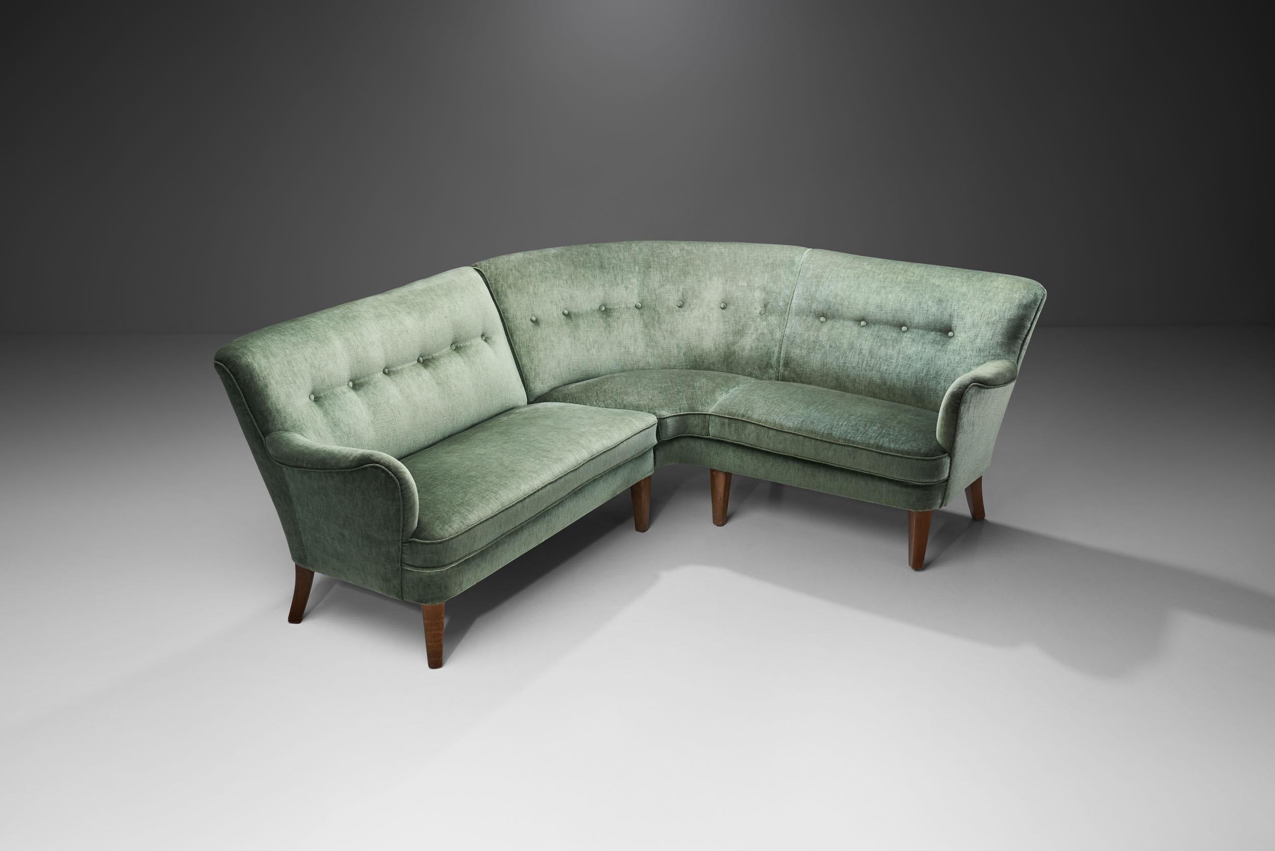 Orla Mølgaard-Nielsen Corner Sofa for Fritz Hansen, Denmark, 1940s In Good Condition In Utrecht, NL