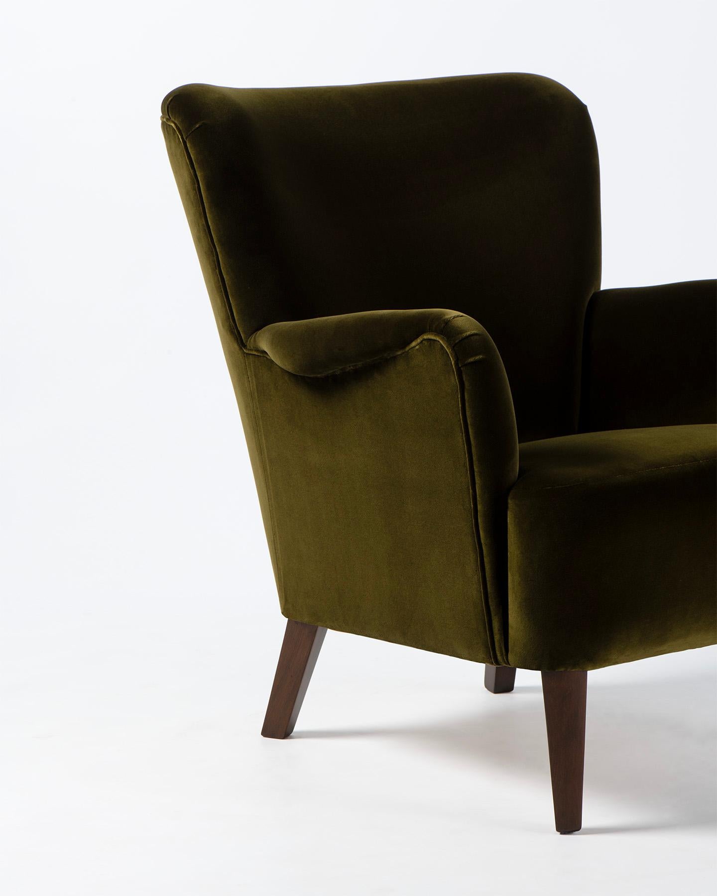 Orla Molgaard-Nielsen Lounge Chair in Velvet Fabric 1940s Danés en venta