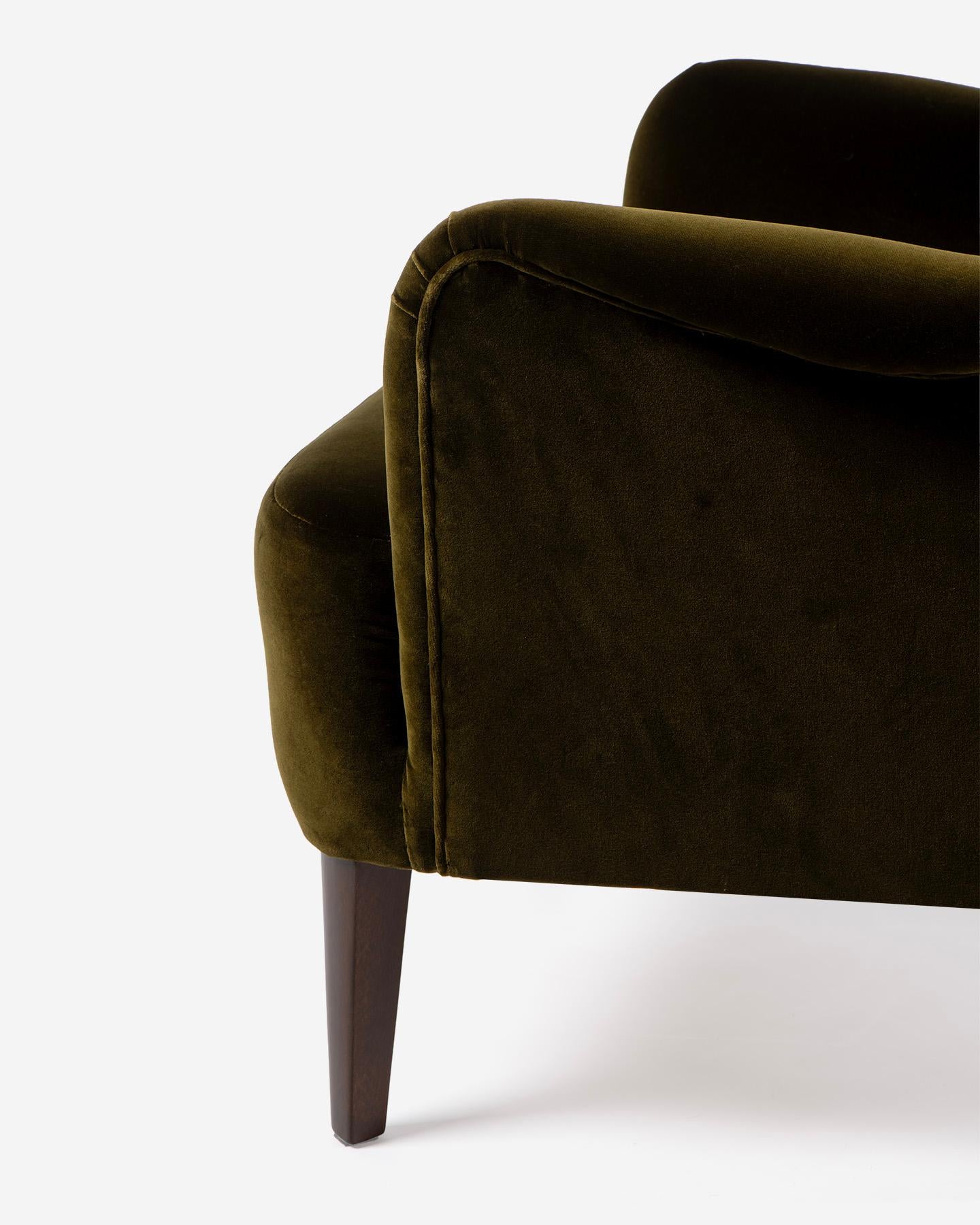 Orla Molgaard-Nielsen Lounge Chair in Velvet Fabric 1940s Terciopelo en venta