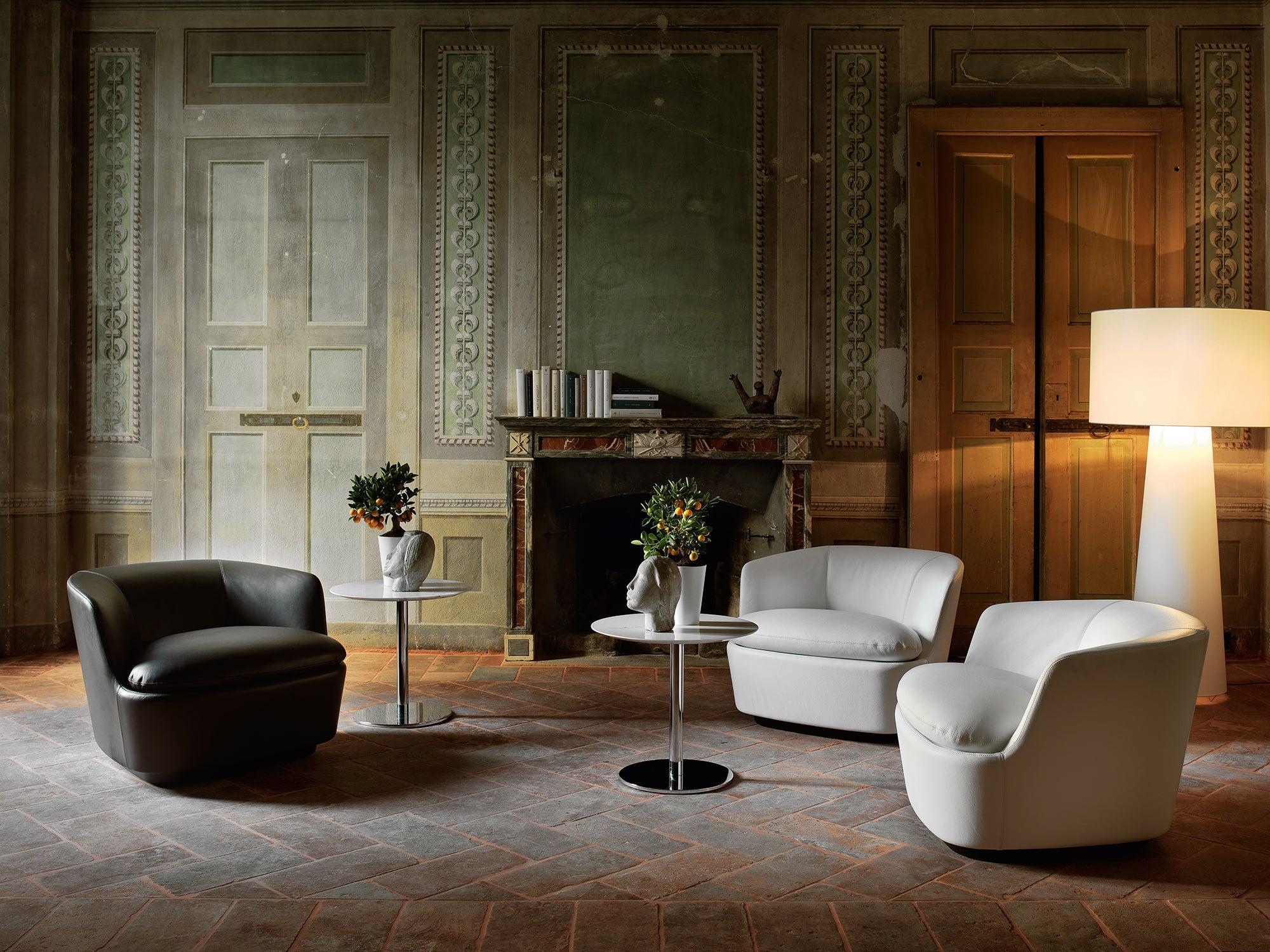 italien Fauteuil pivotant Orla en peuplier et cuir marron foncé de Jasper Morrison en vente