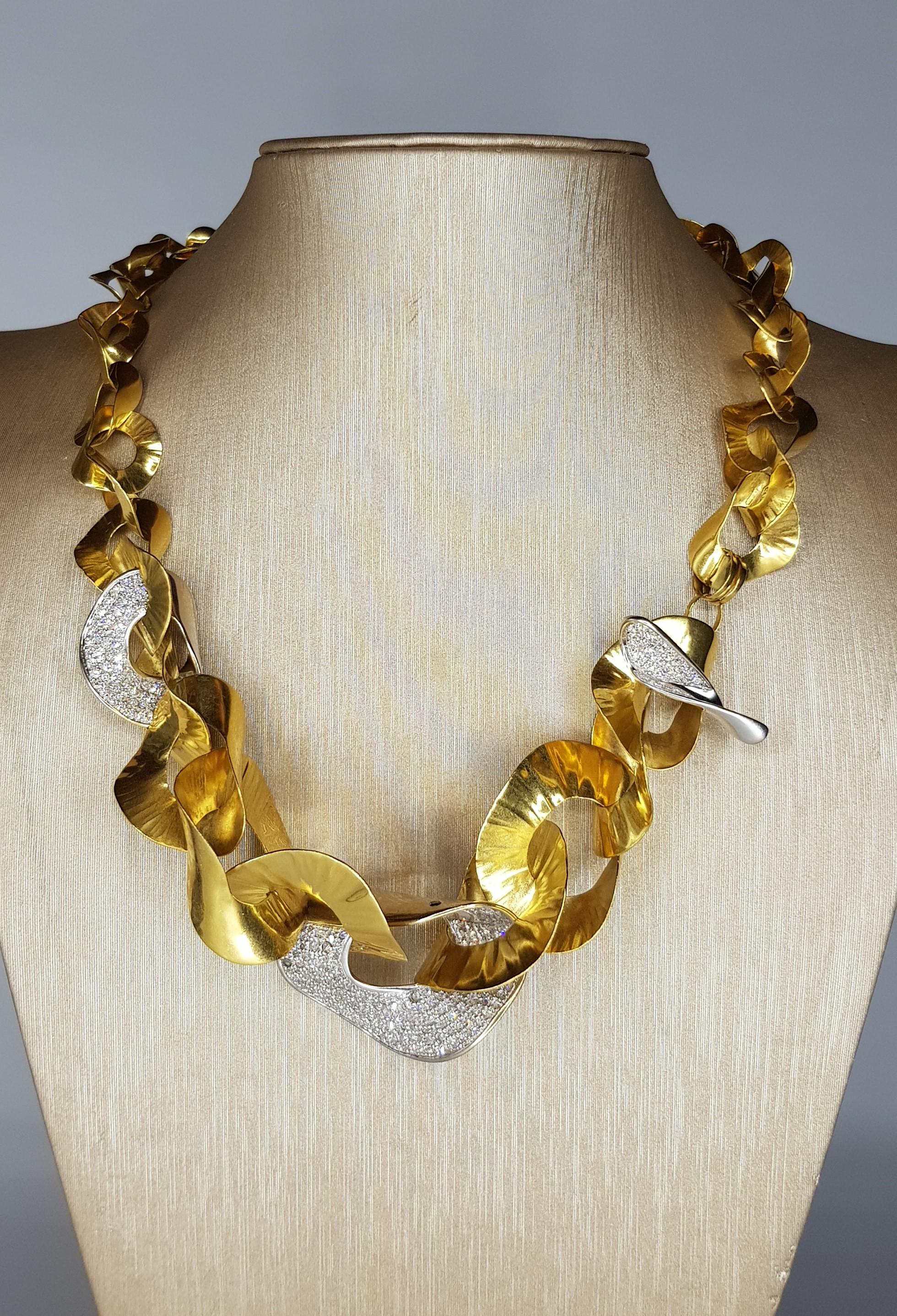 Orlandini-Halskette aus Gelb- und Weißgold mit weißen Diamanten (Brillantschliff) im Angebot