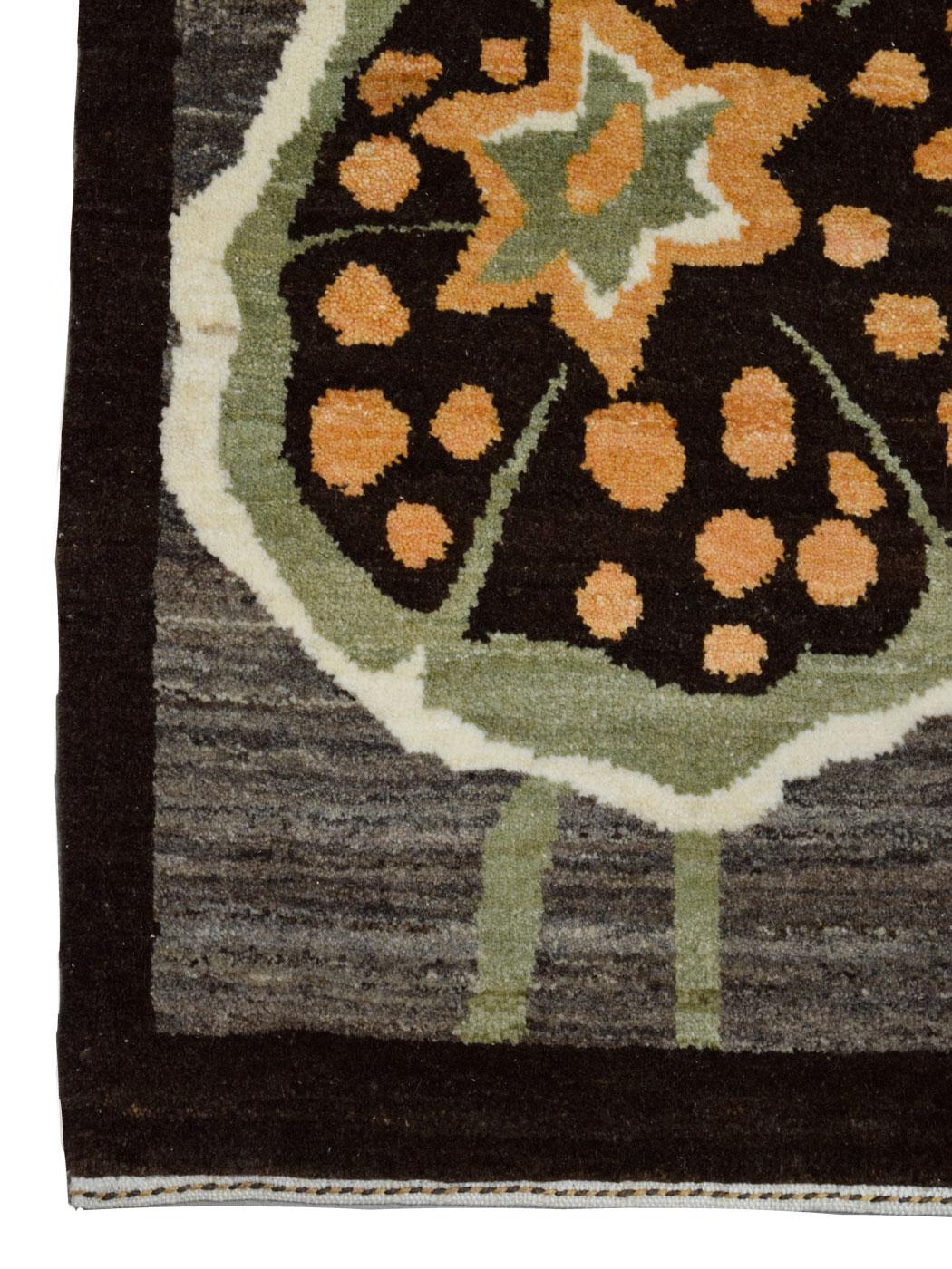 Laine Orley Shabahang Art Deco Wool Persian Rug, Hand-Knotted, Green, Brown, 6' x 9' en vente