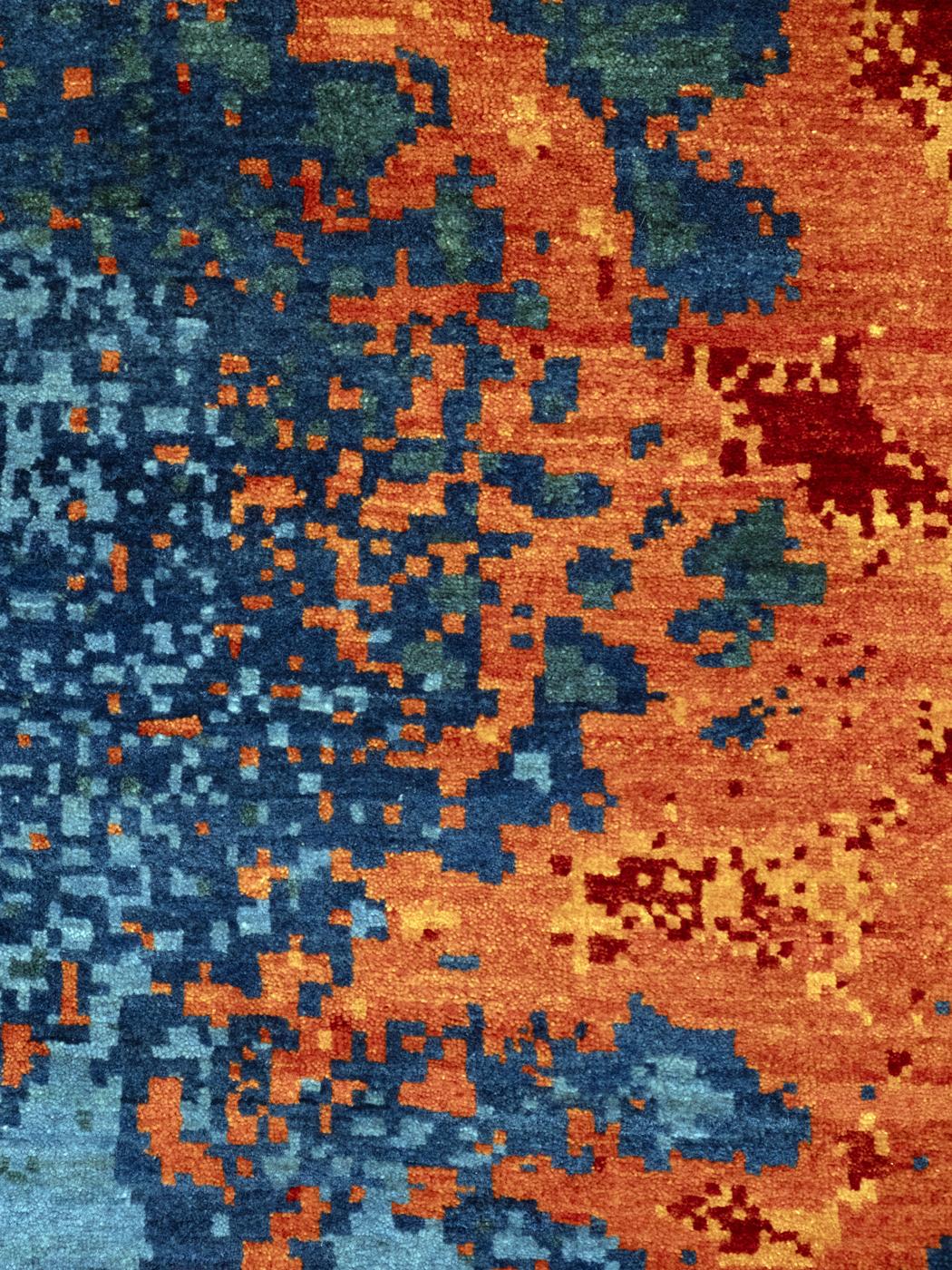 Zeitgenössischer Perserteppich aus blauer und roter Wolle, 9' x 12' (Indisch) im Angebot