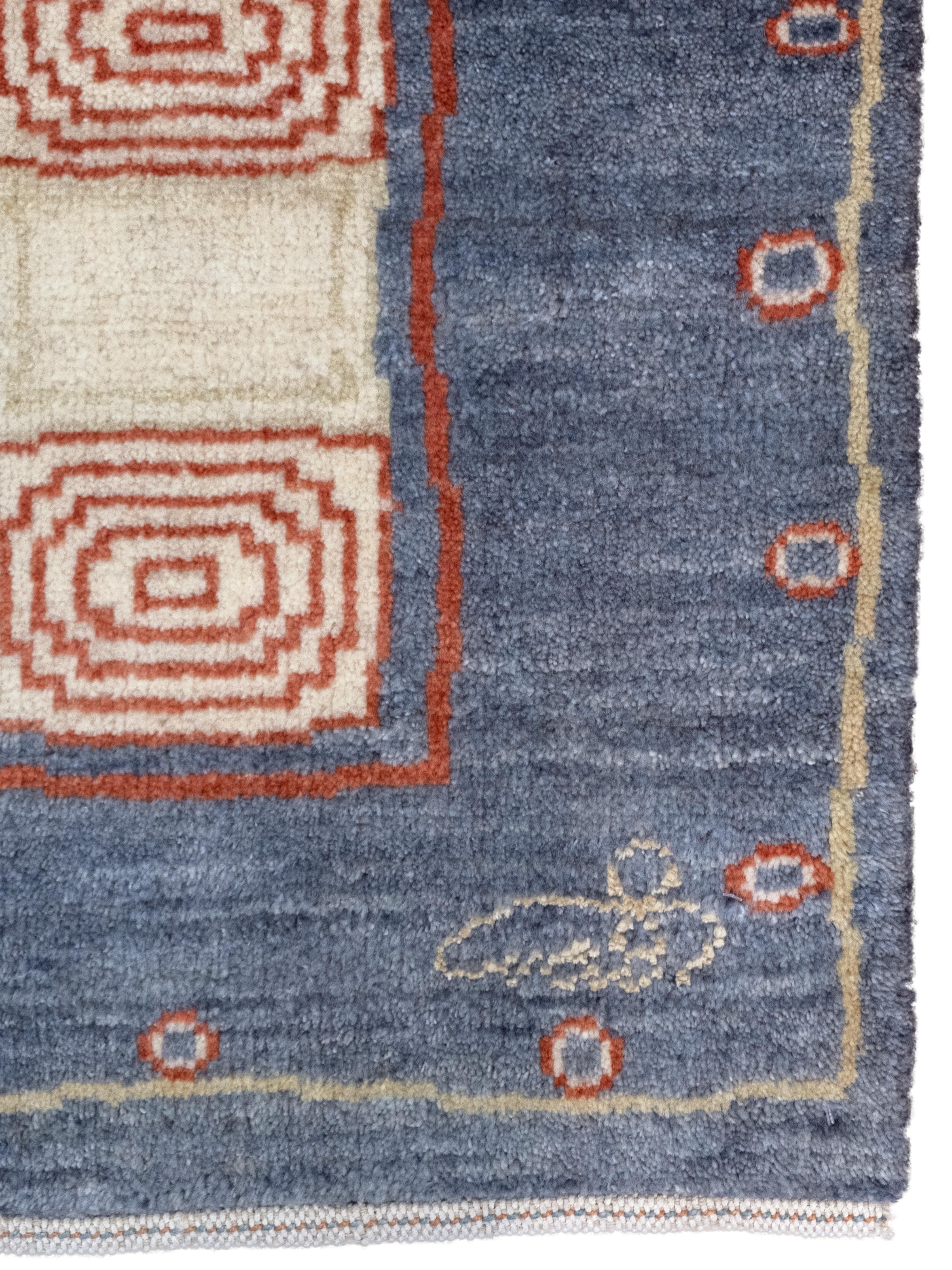 Orley Shabahang's Ionic Gabbeh Geometric Shag Carpet in Gray and Cream (Tapis à poils longs géométriques gris et crème) Neuf - En vente à New York, NY