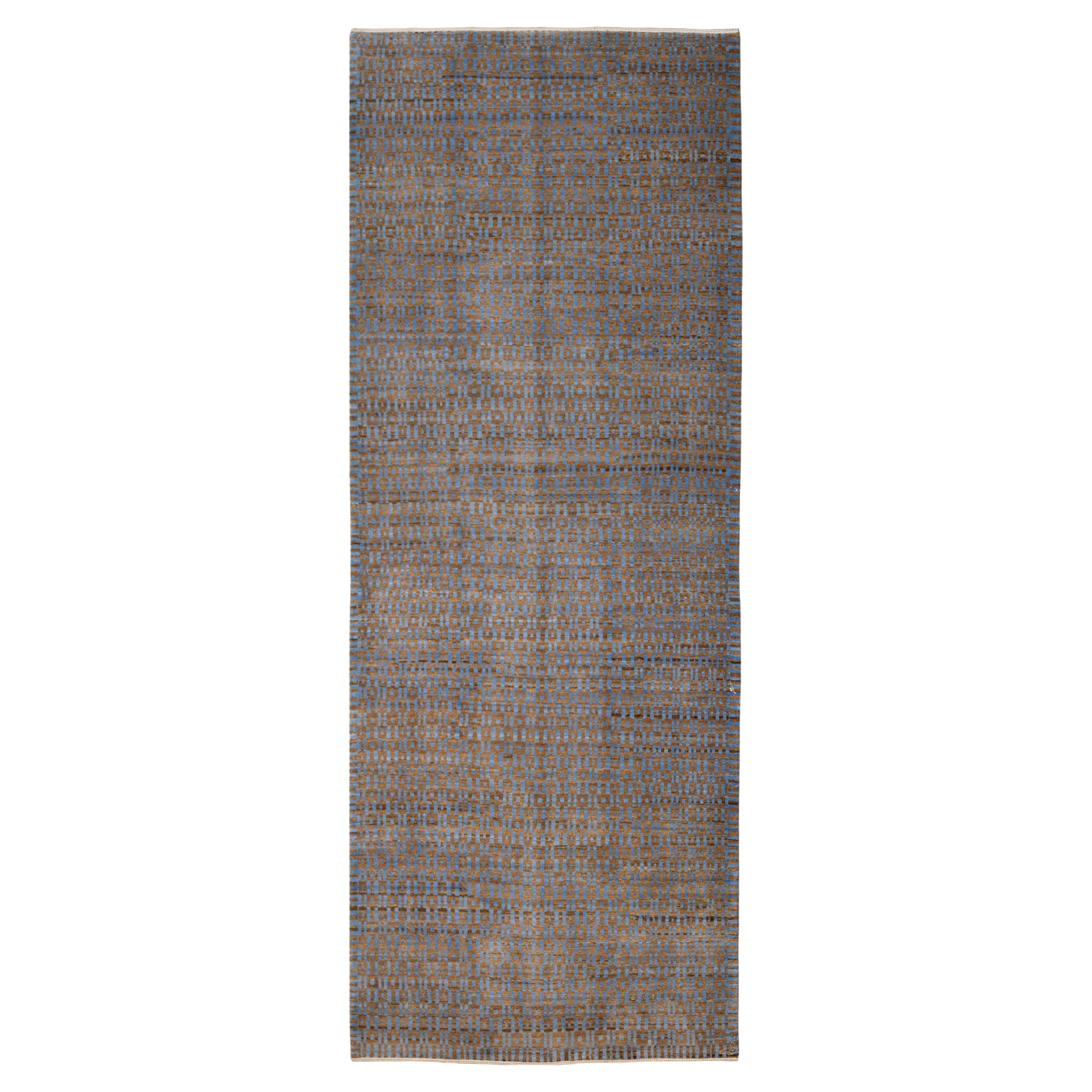 Orley Shabahng, noué à la main, tapis persan en laine Art déco, bleu, Brown, 5'x 12'. en vente