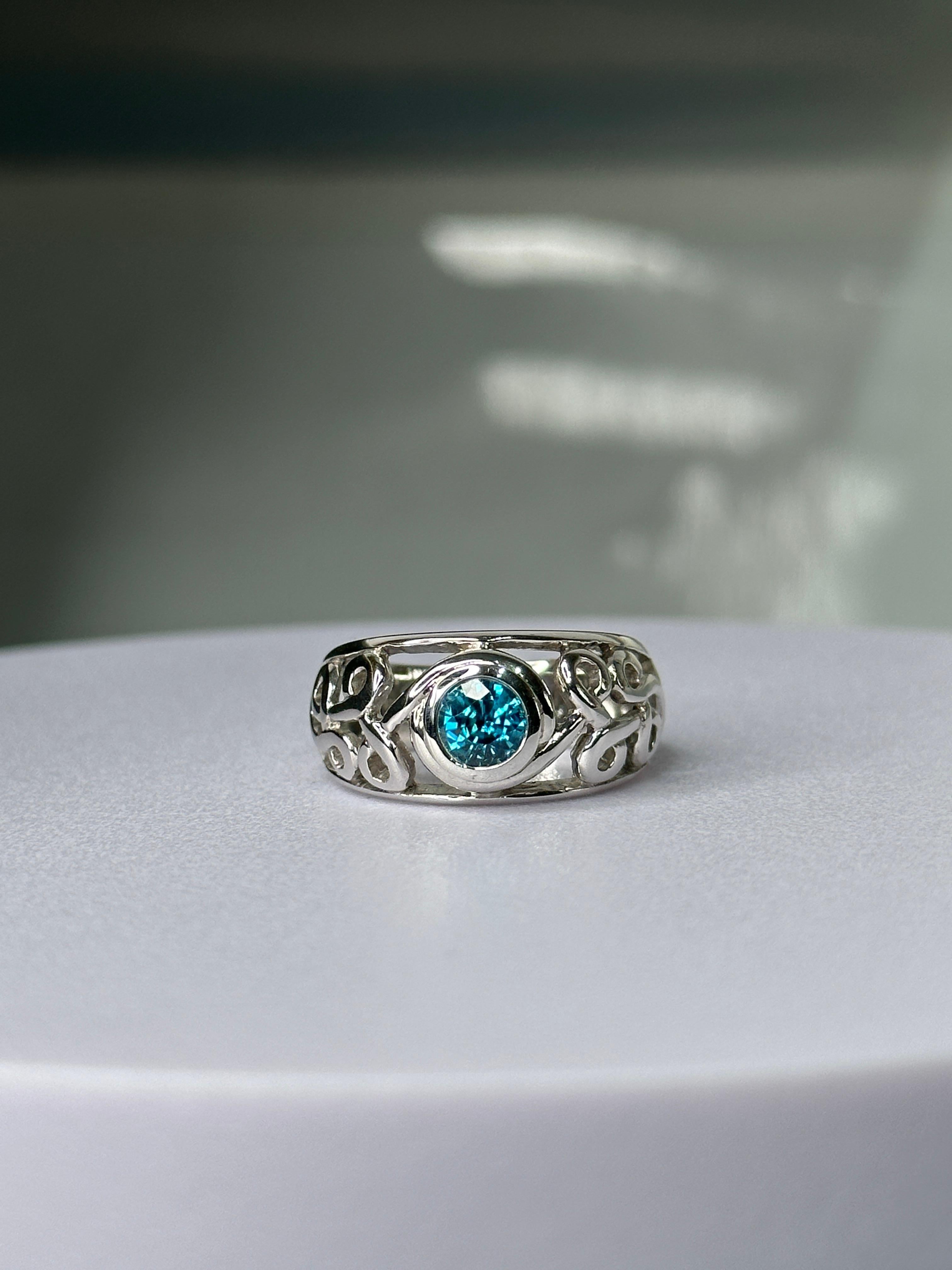 Contemporary Orloff of Denmark, 1.15 ct Ocean Blue Zircon Ring in 925 Sterling Silver For Sale