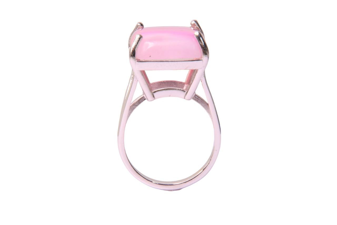 Orloff of Denmark, 12 carat Pink Agate Ring in 925 Sterling Silver In New Condition For Sale In Hua Hin, TH
