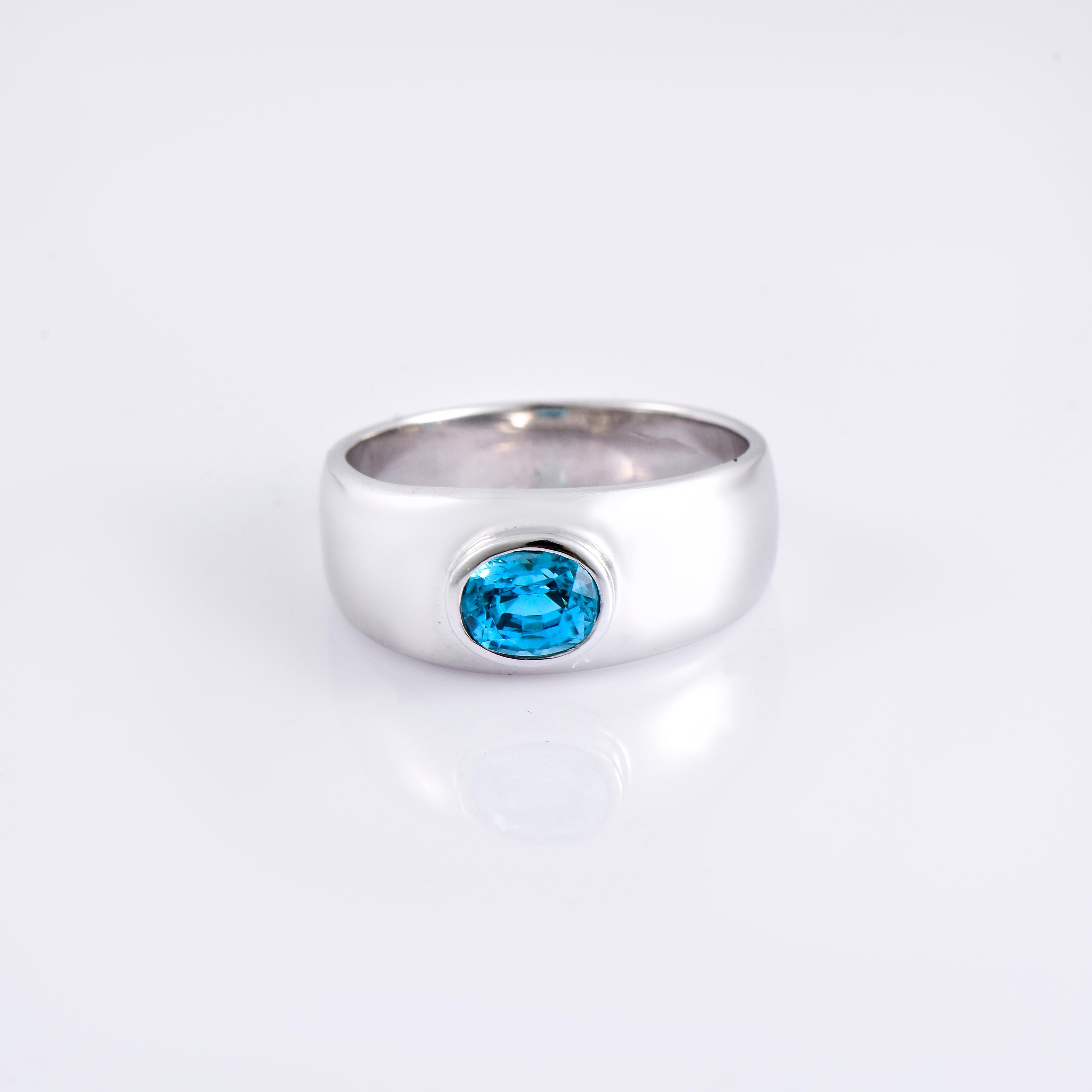 Contemporary Orloff of Denmark, 1.3 ct Natural Blue Zircon Ring in 925 Sterling Silver For Sale