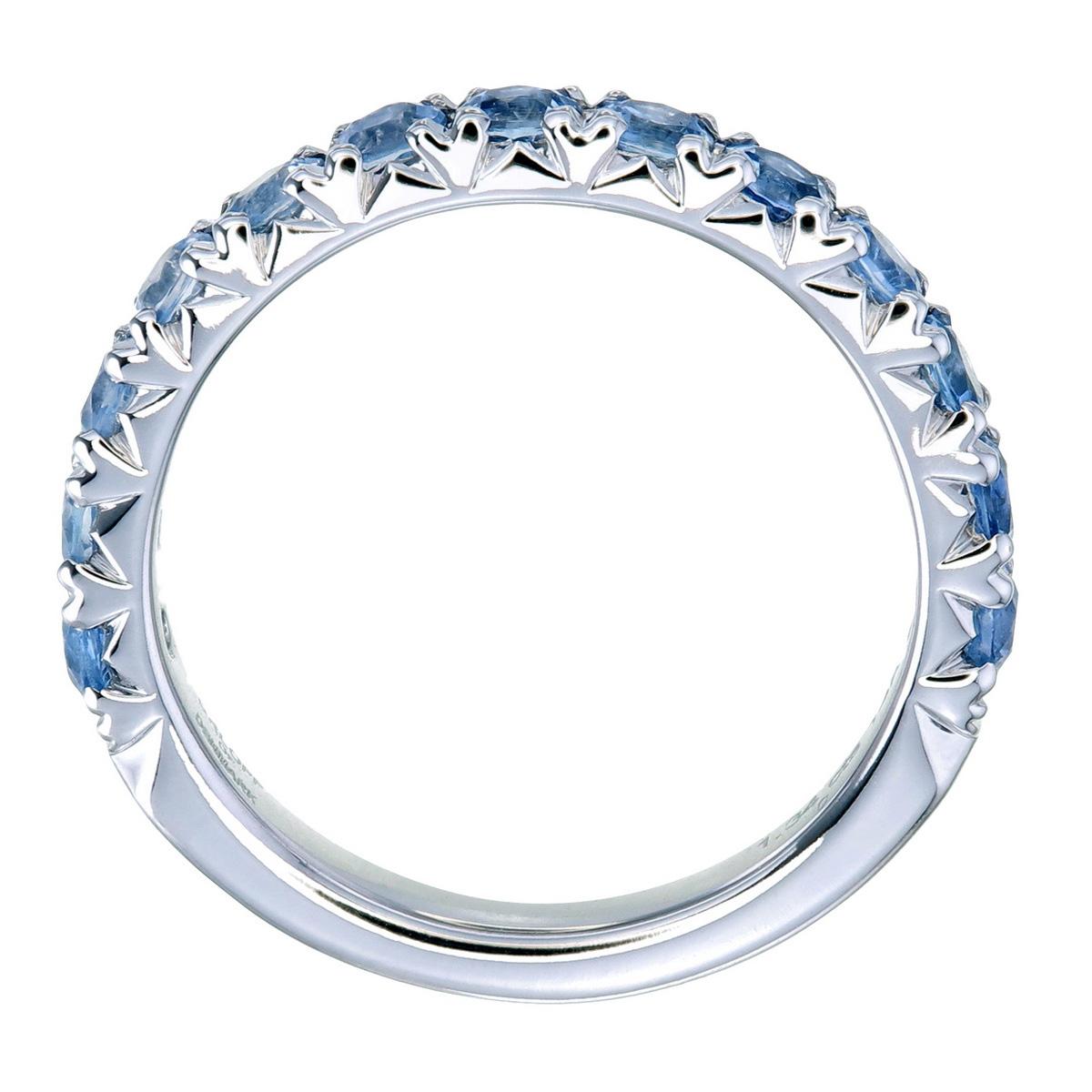 Brilliant Cut Orloff of Denmark, 1.34 ct Blue Sapphire Half-Band Ring in 14 Karat White Gold For Sale