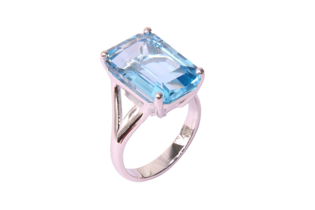 Contemporary Orloff of Denmark, 15.95 carat Sky Blue Topaz Ring in 925 Sterling Silver For Sale