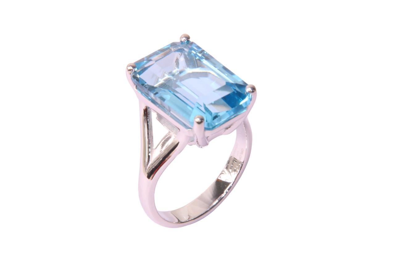 Contemporain Orloff of Denmark, 15.95 Bague Topaze bleue du ciel en argent 925 en vente